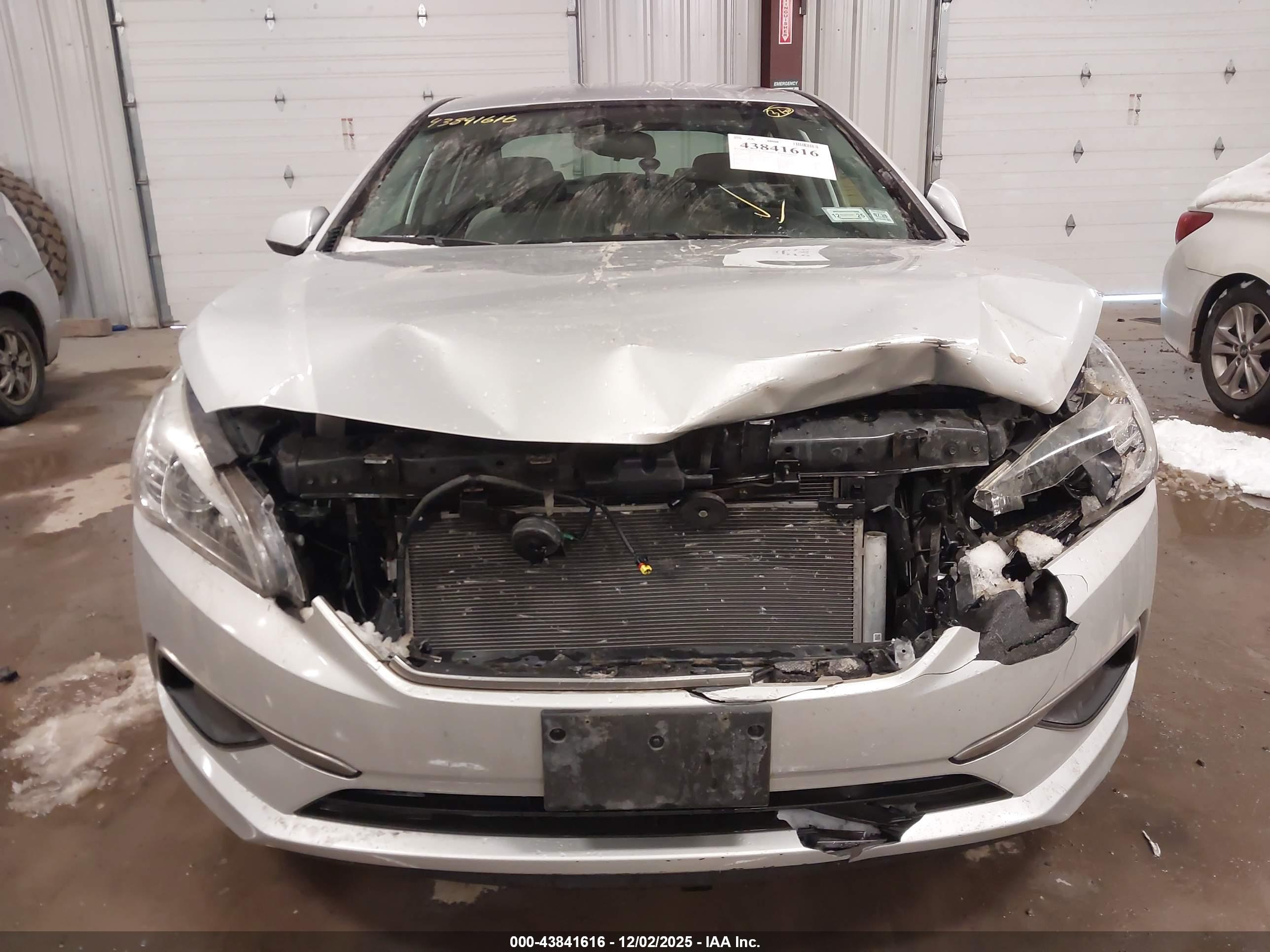HYUNDAI SONATA image 6