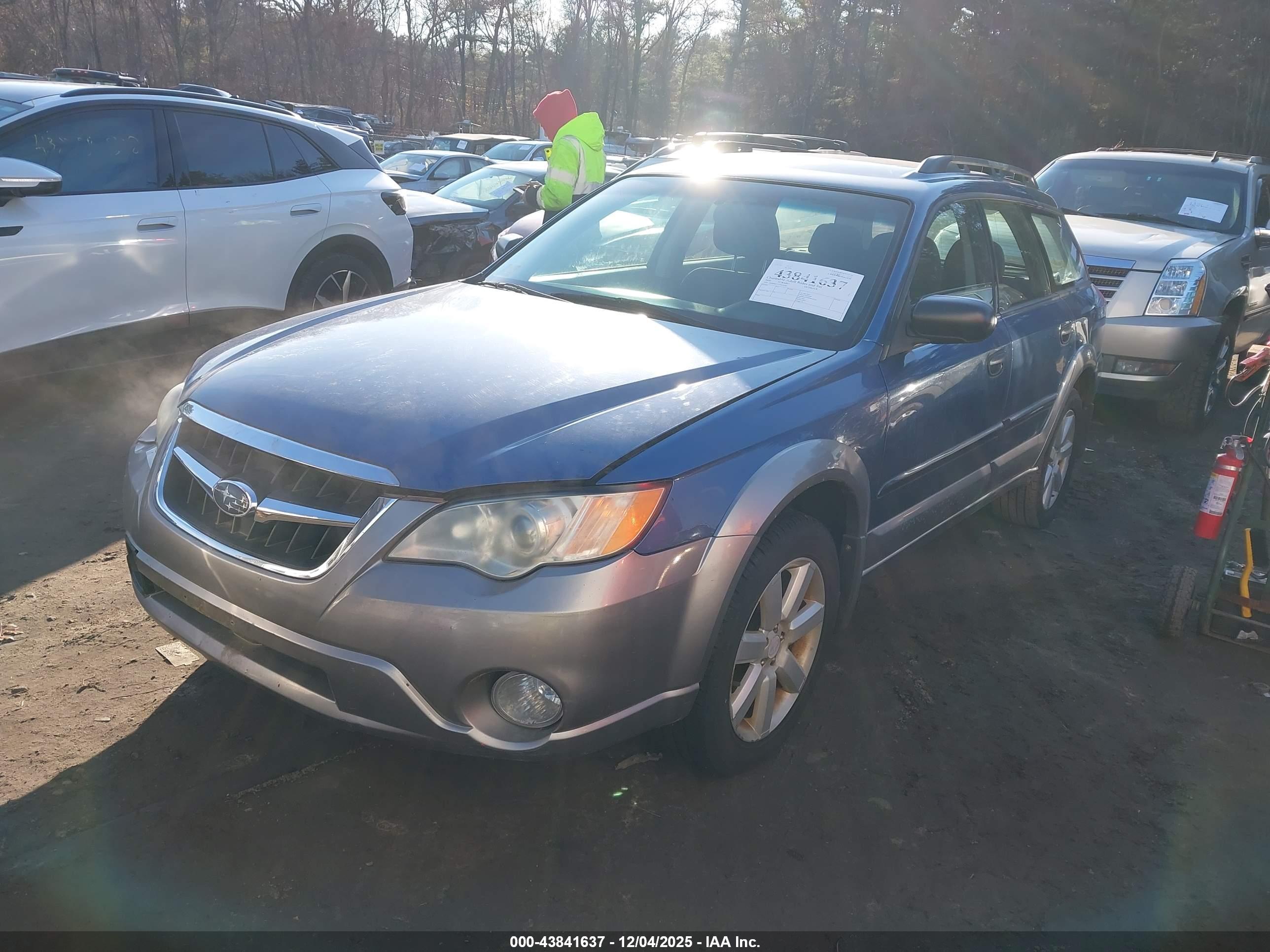 SUBARU OUTBACK image 2