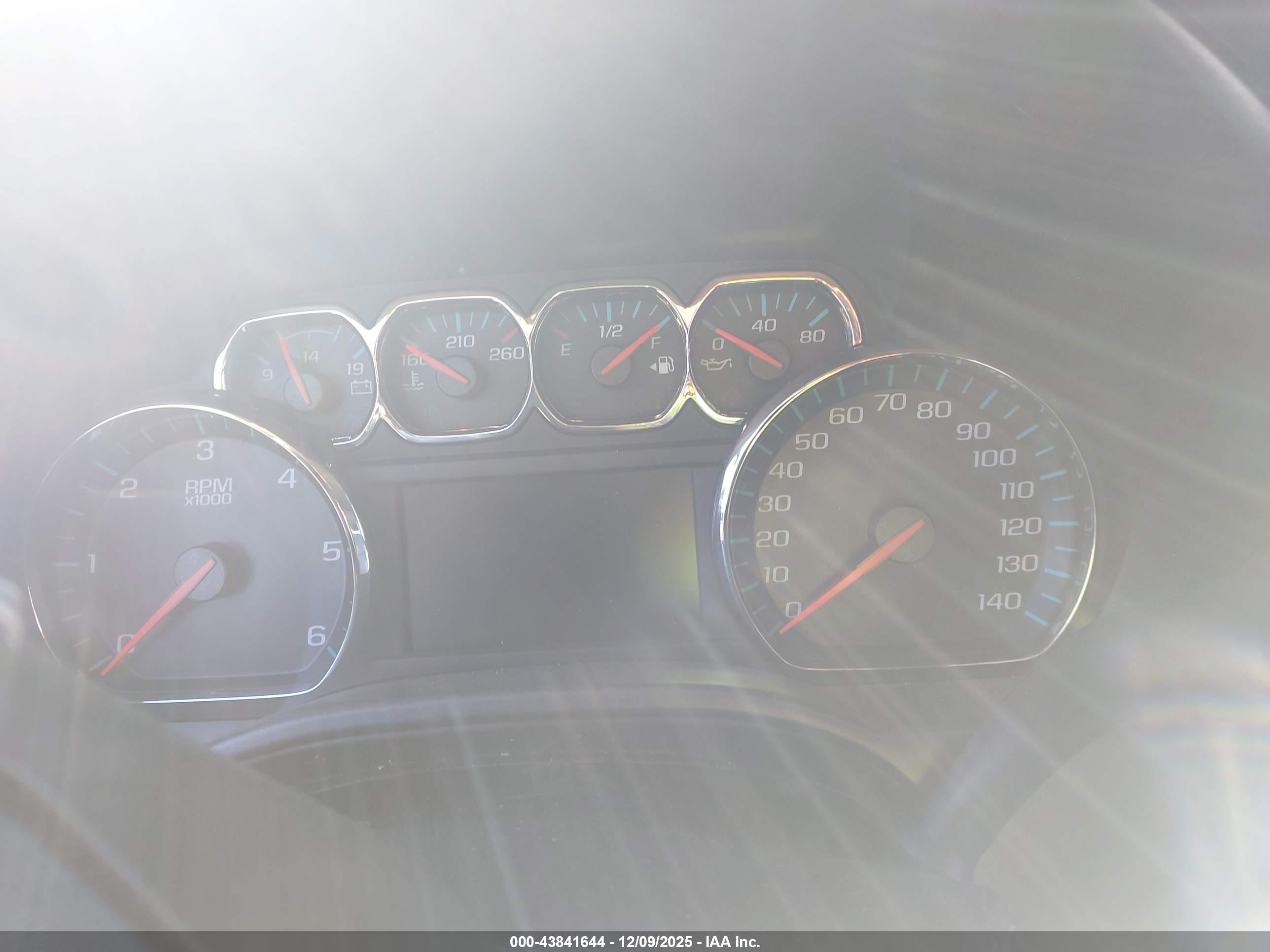 CHEVROLET SILVERADO image 7