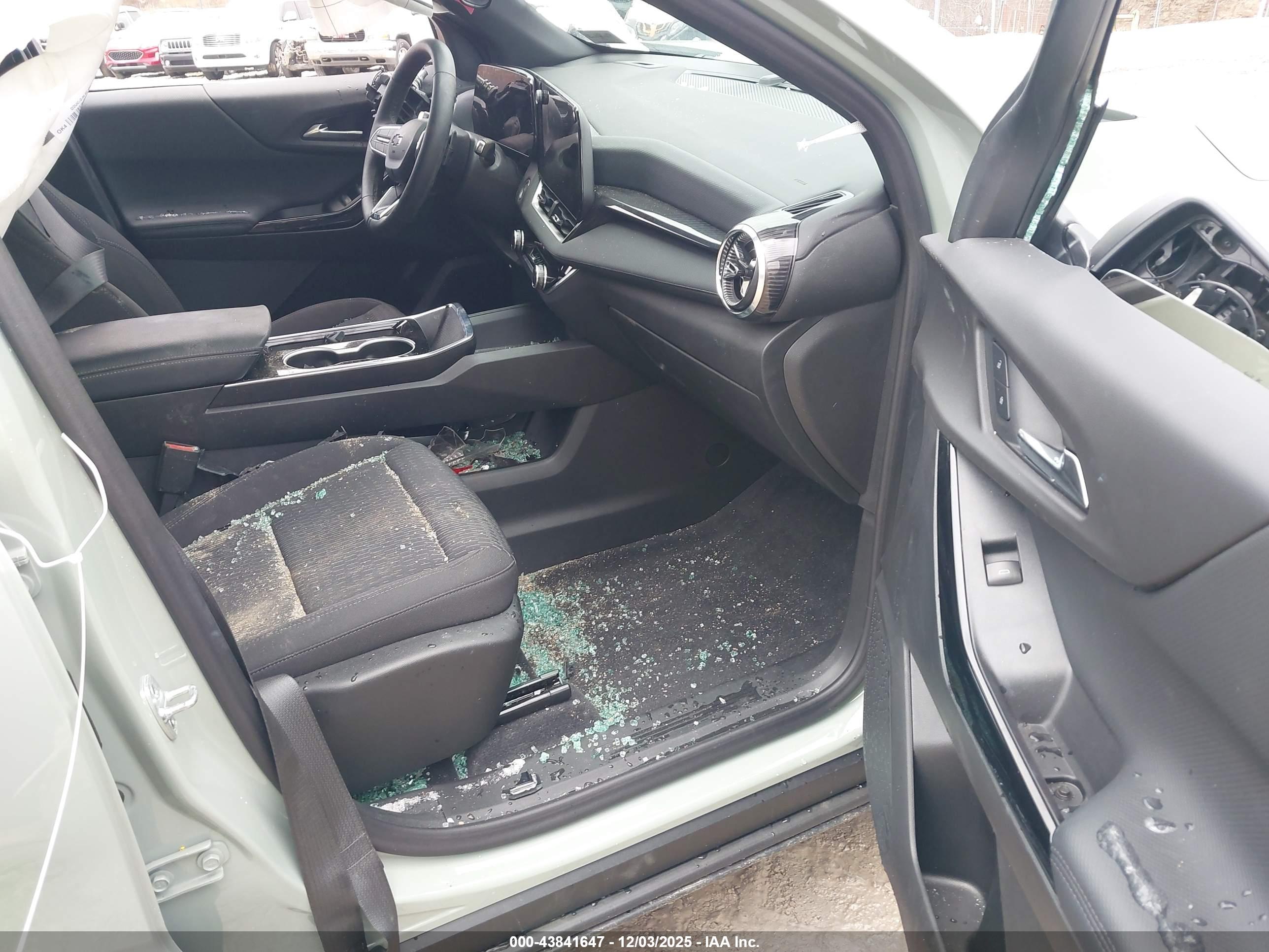 CHEVROLET EQUINOX image 5