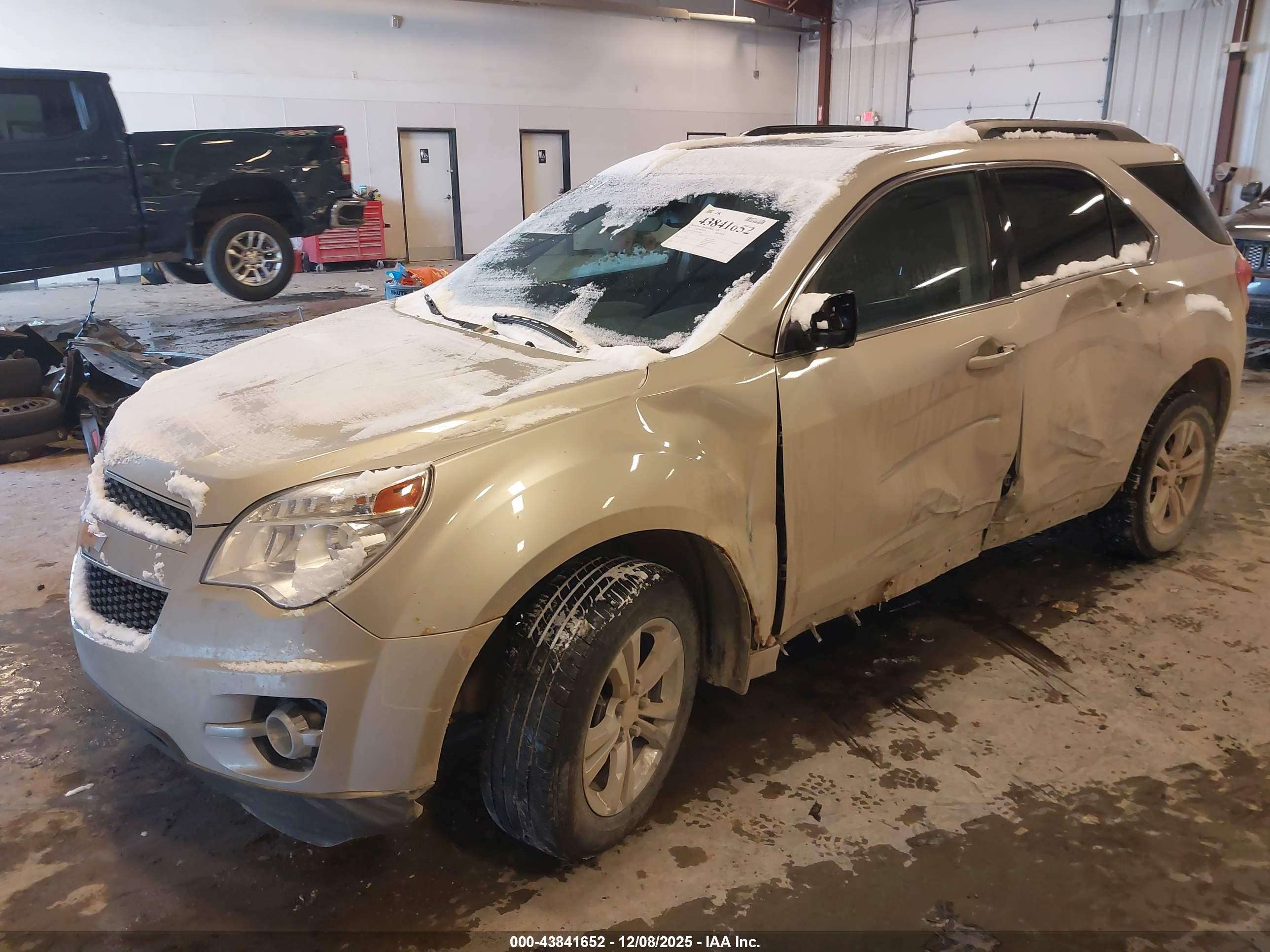 CHEVROLET EQUINOX image 2