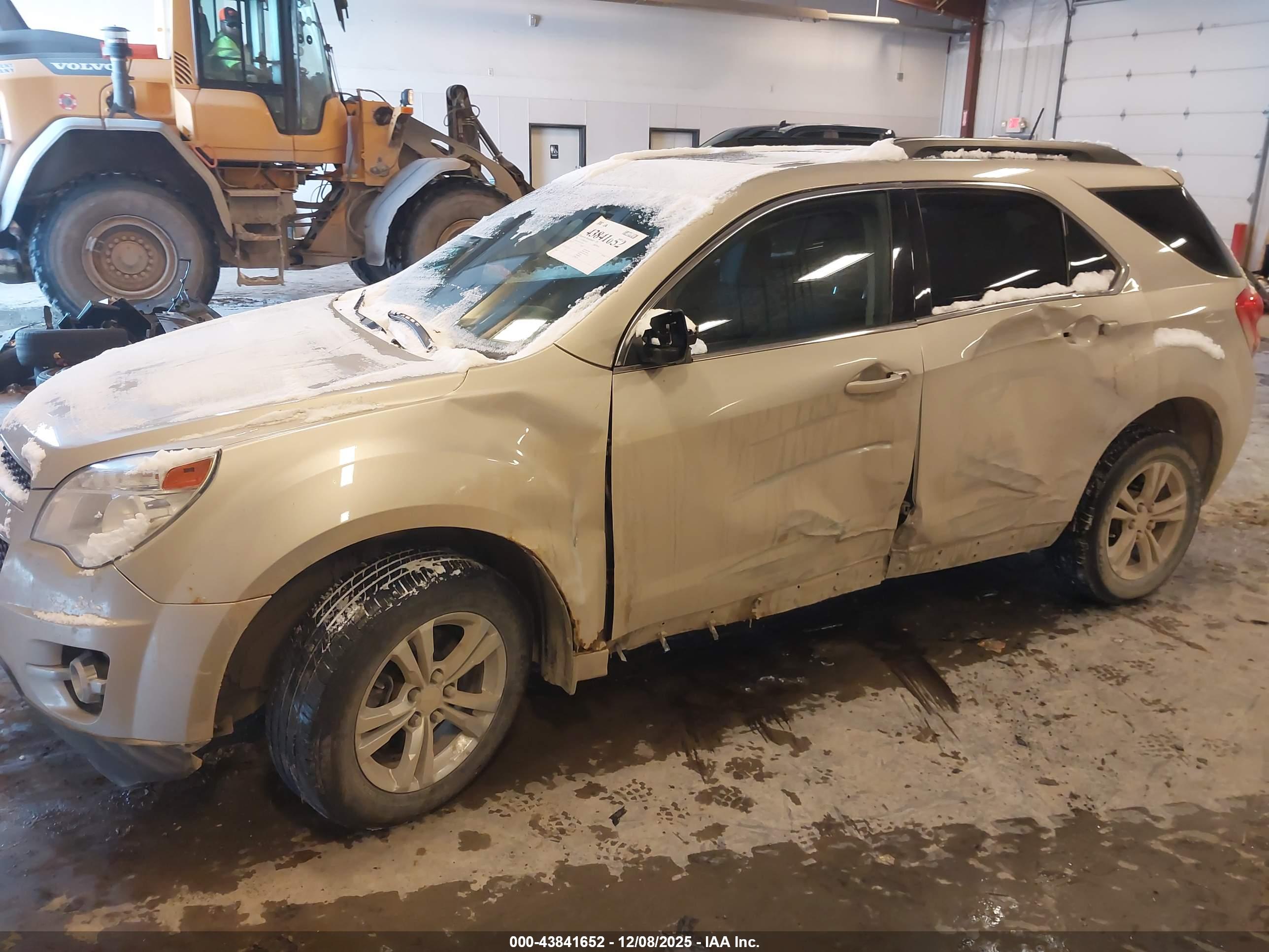 CHEVROLET EQUINOX image 6