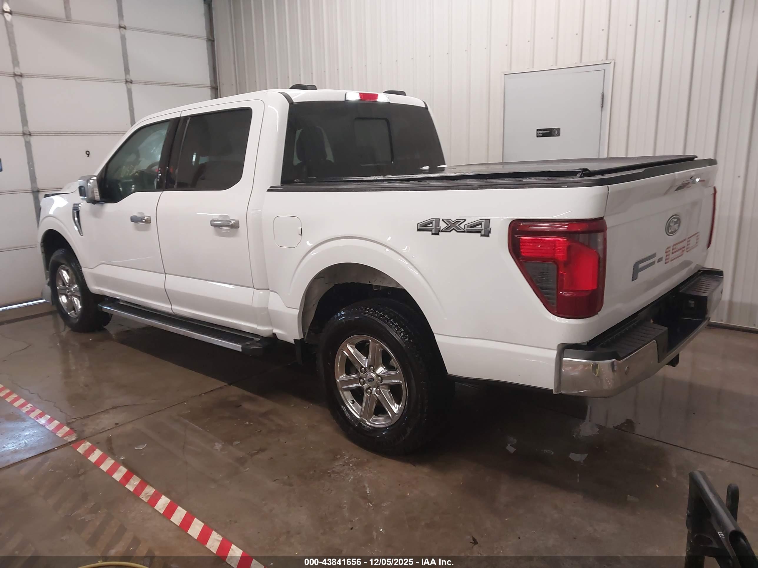 FORD F-150 image 3