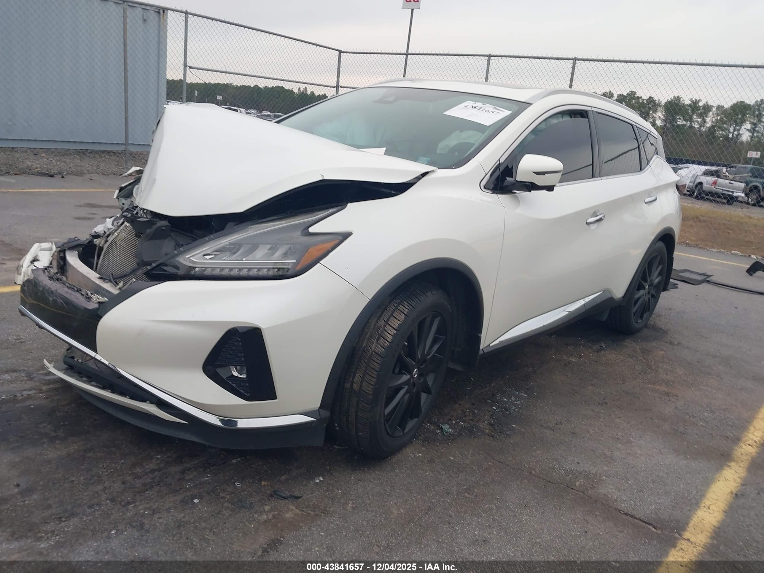 NISSAN MURANO image 2