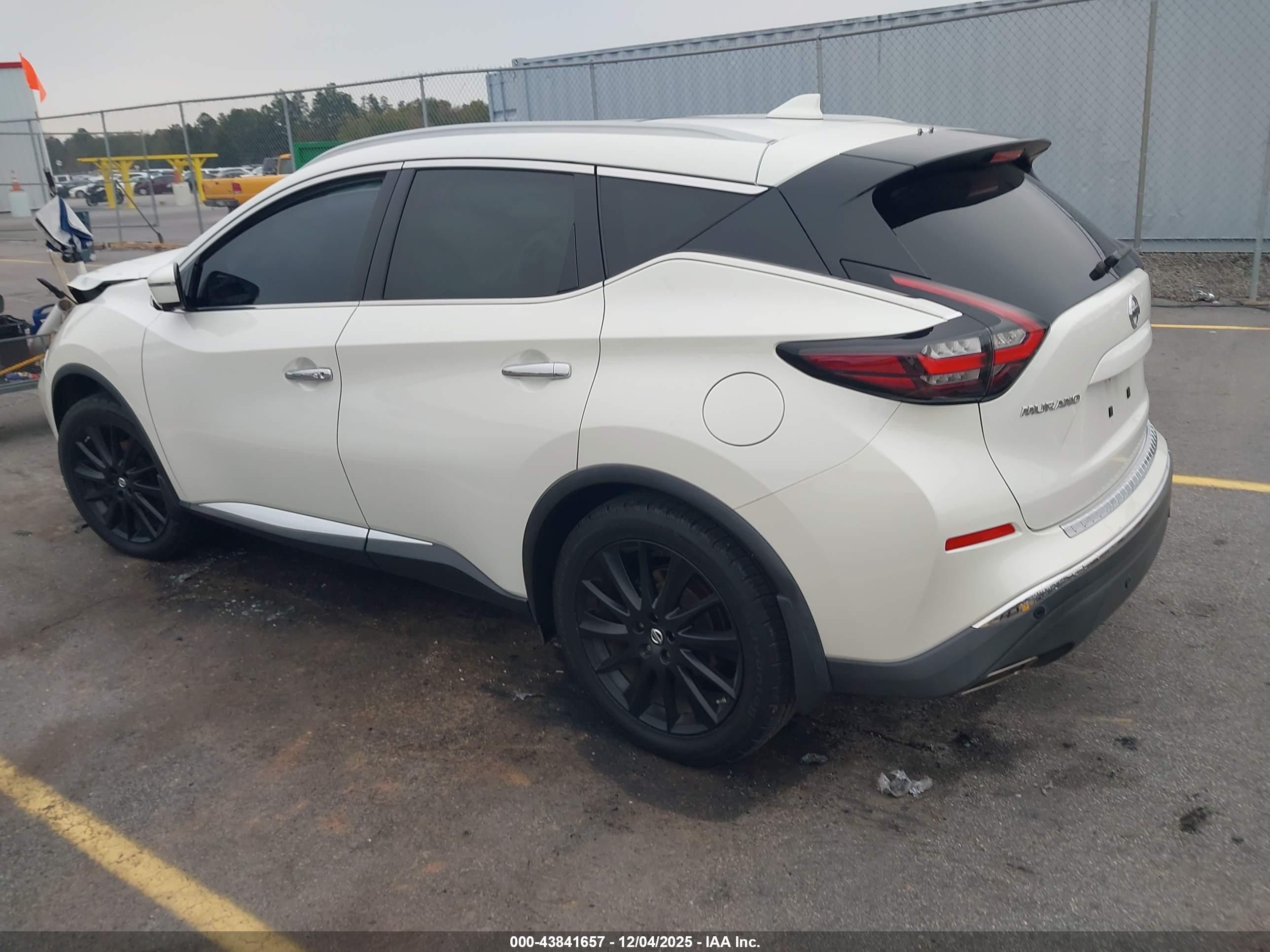 NISSAN MURANO image 3