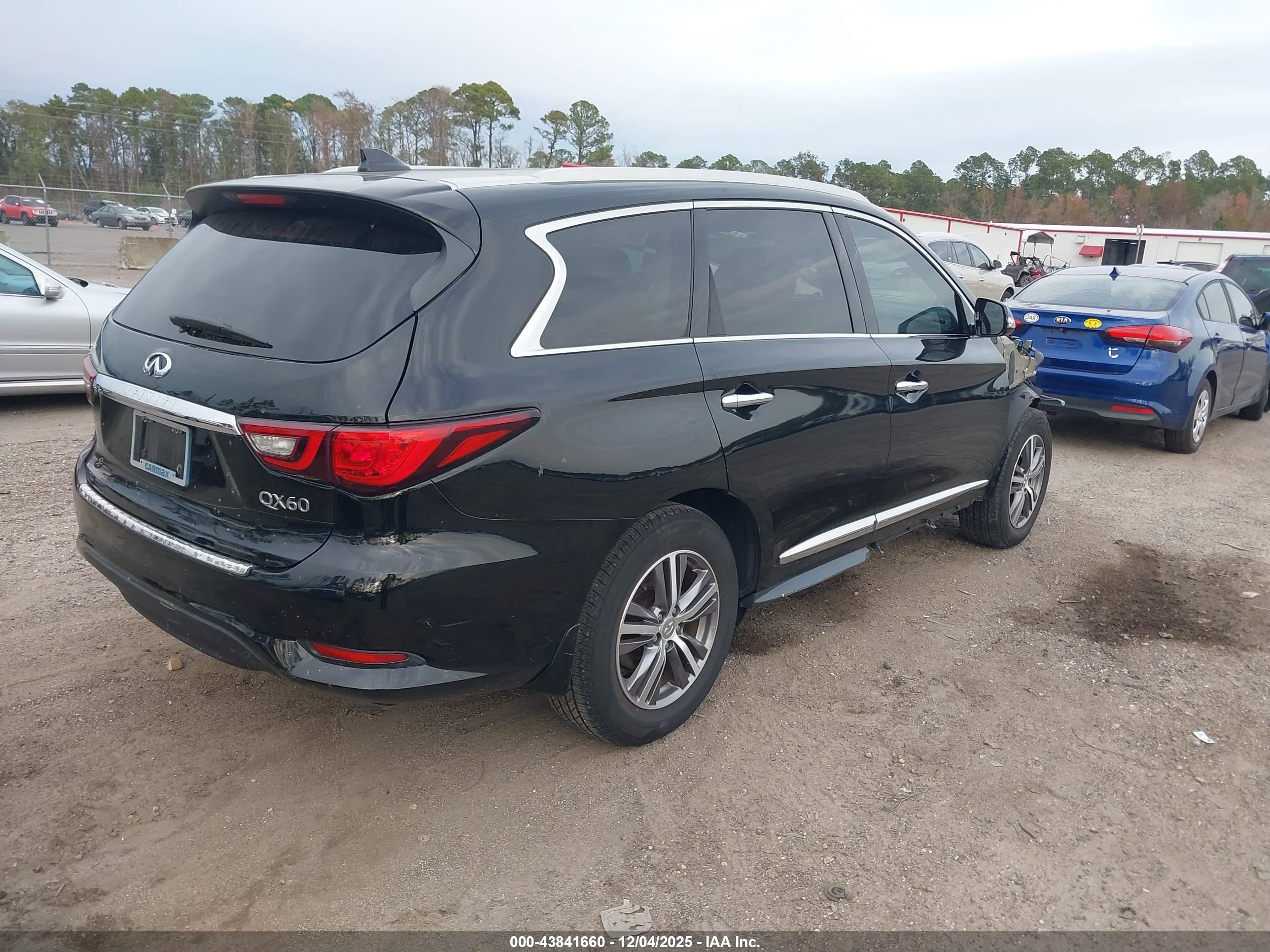 INFINITI QX60 image 4