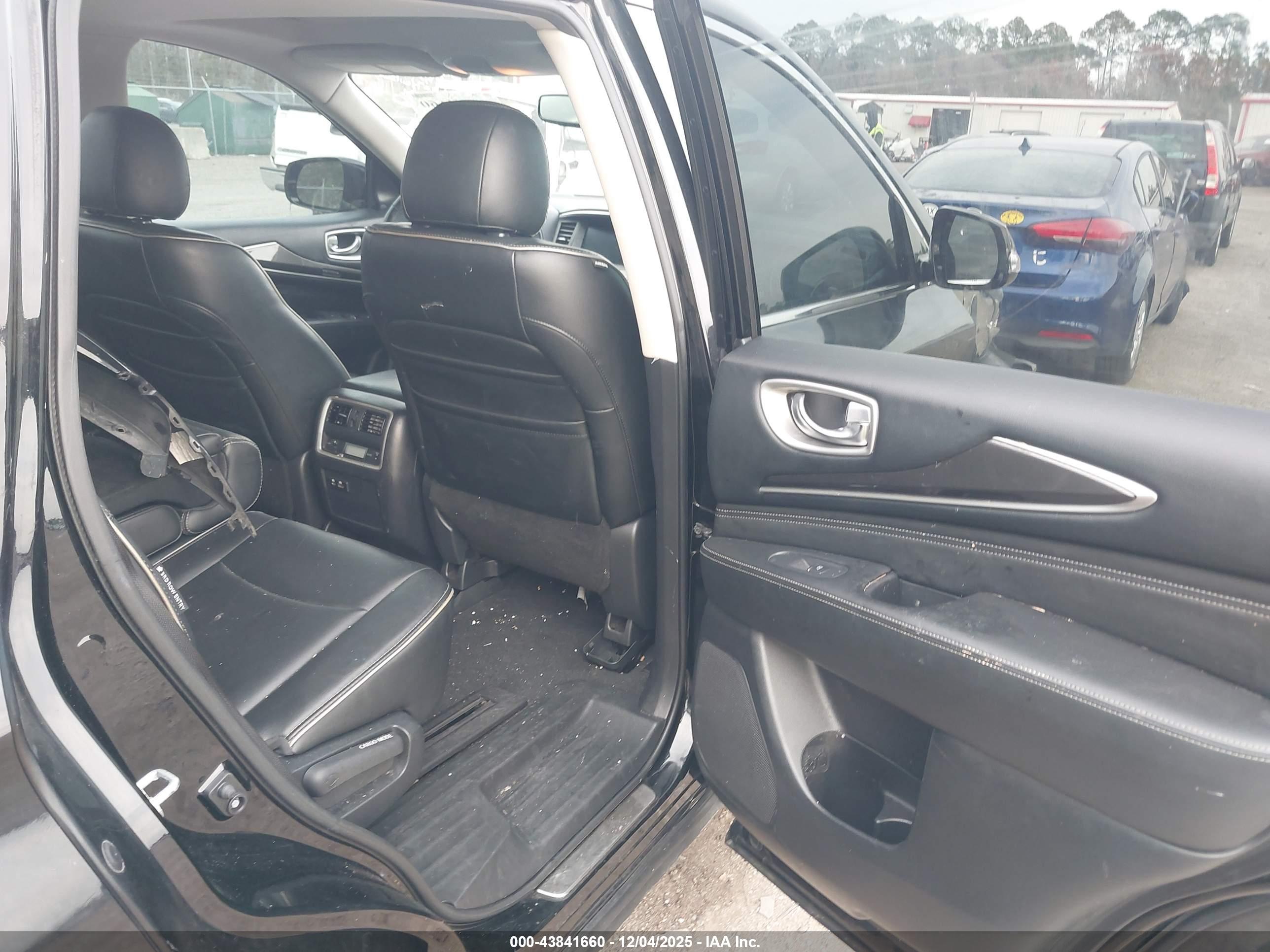 INFINITI QX60 image 8