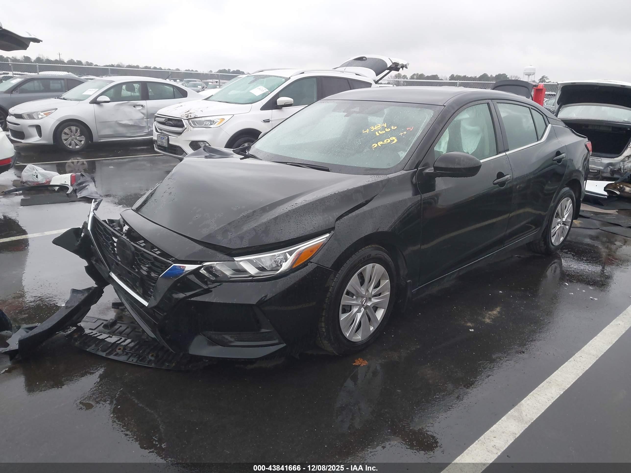 NISSAN SENTRA image 2
