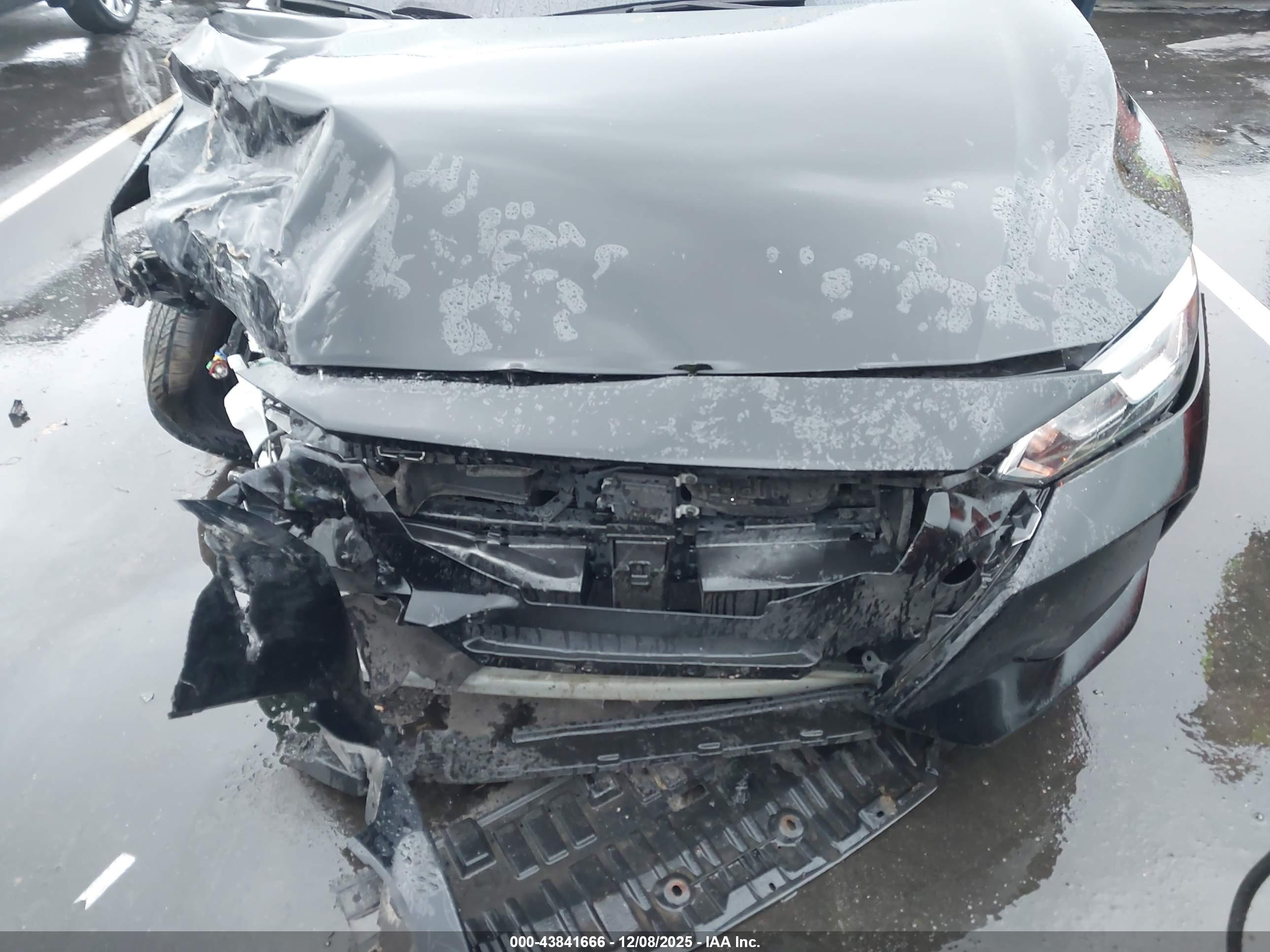NISSAN SENTRA image 6
