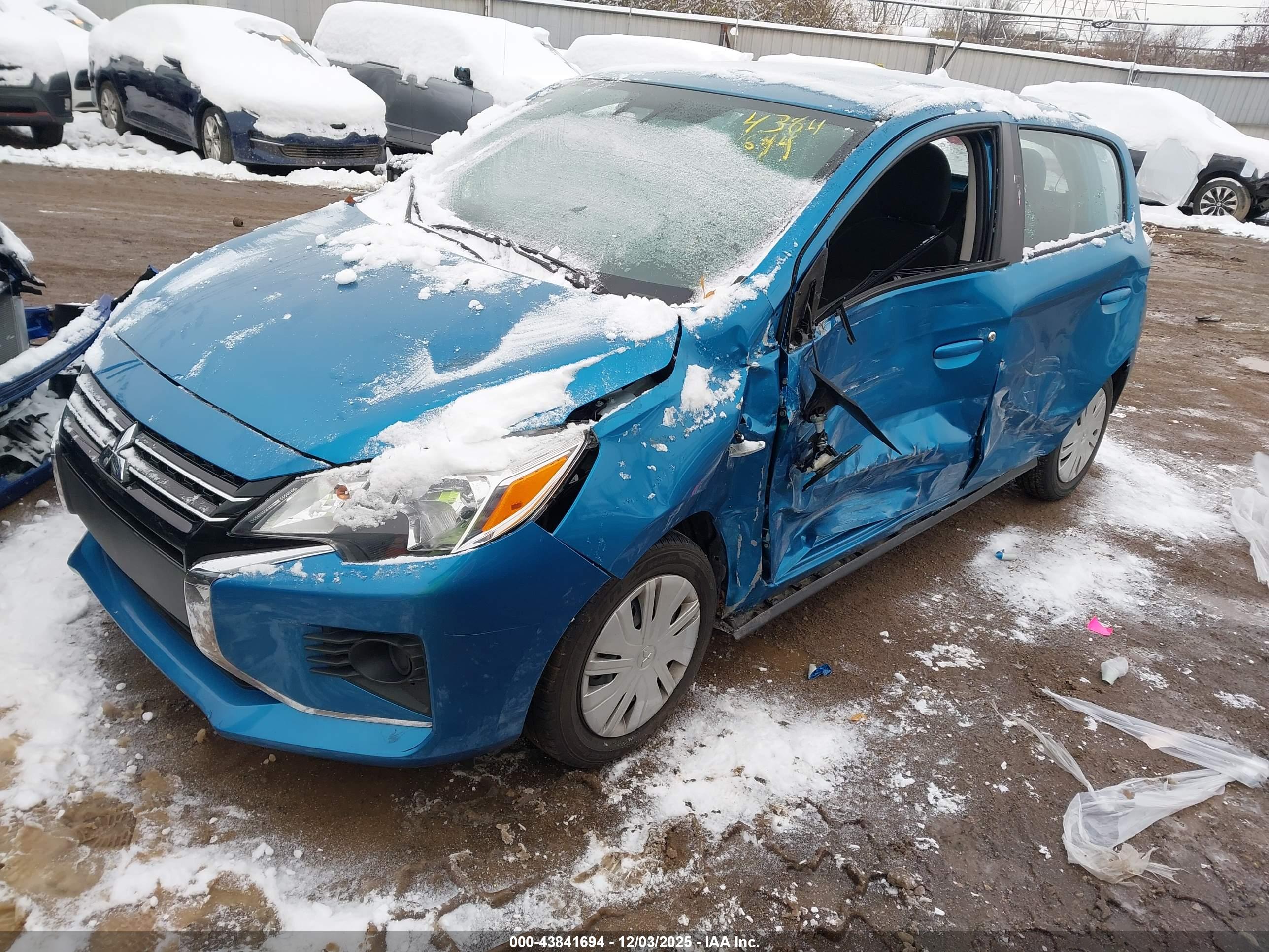 MITSUBISHI MIRAGE image 2