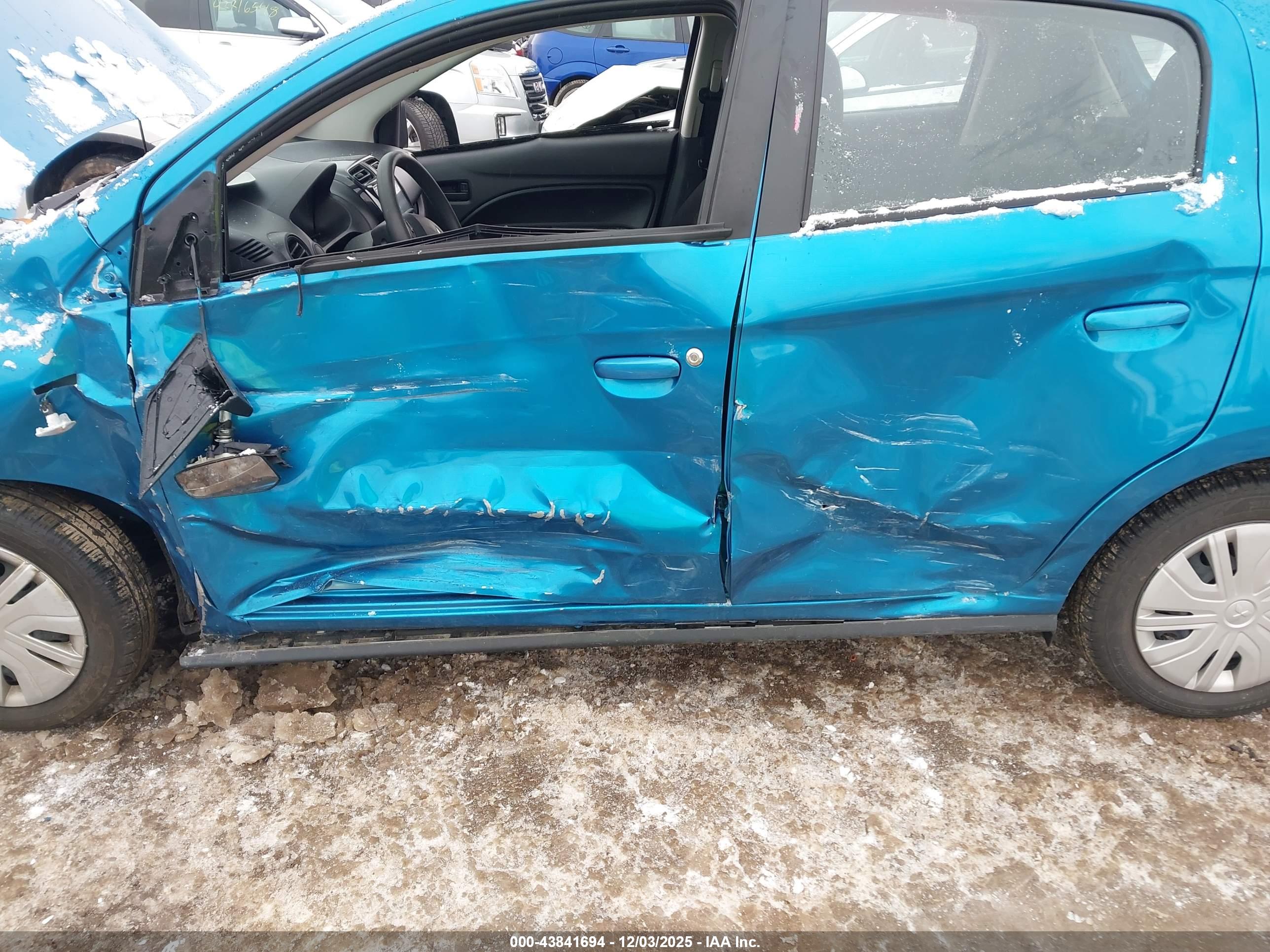 MITSUBISHI MIRAGE image 6