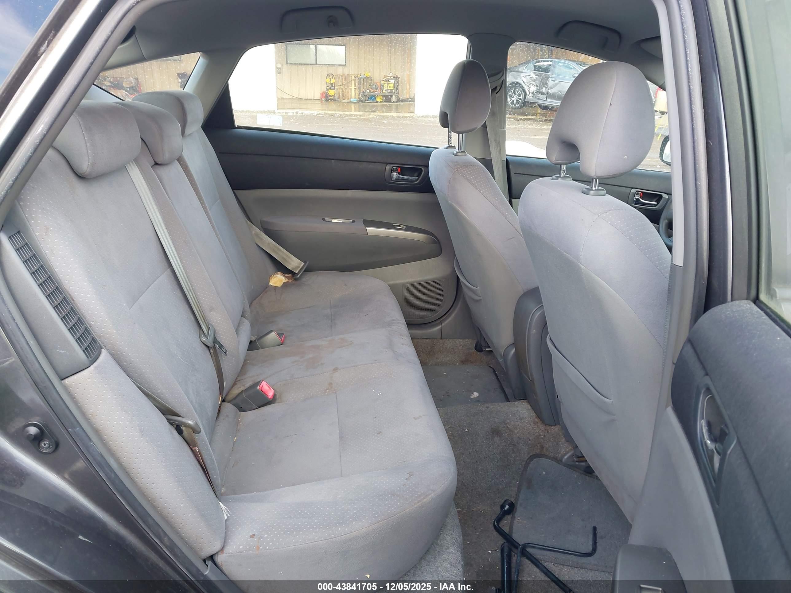 TOYOTA PRIUS image 8