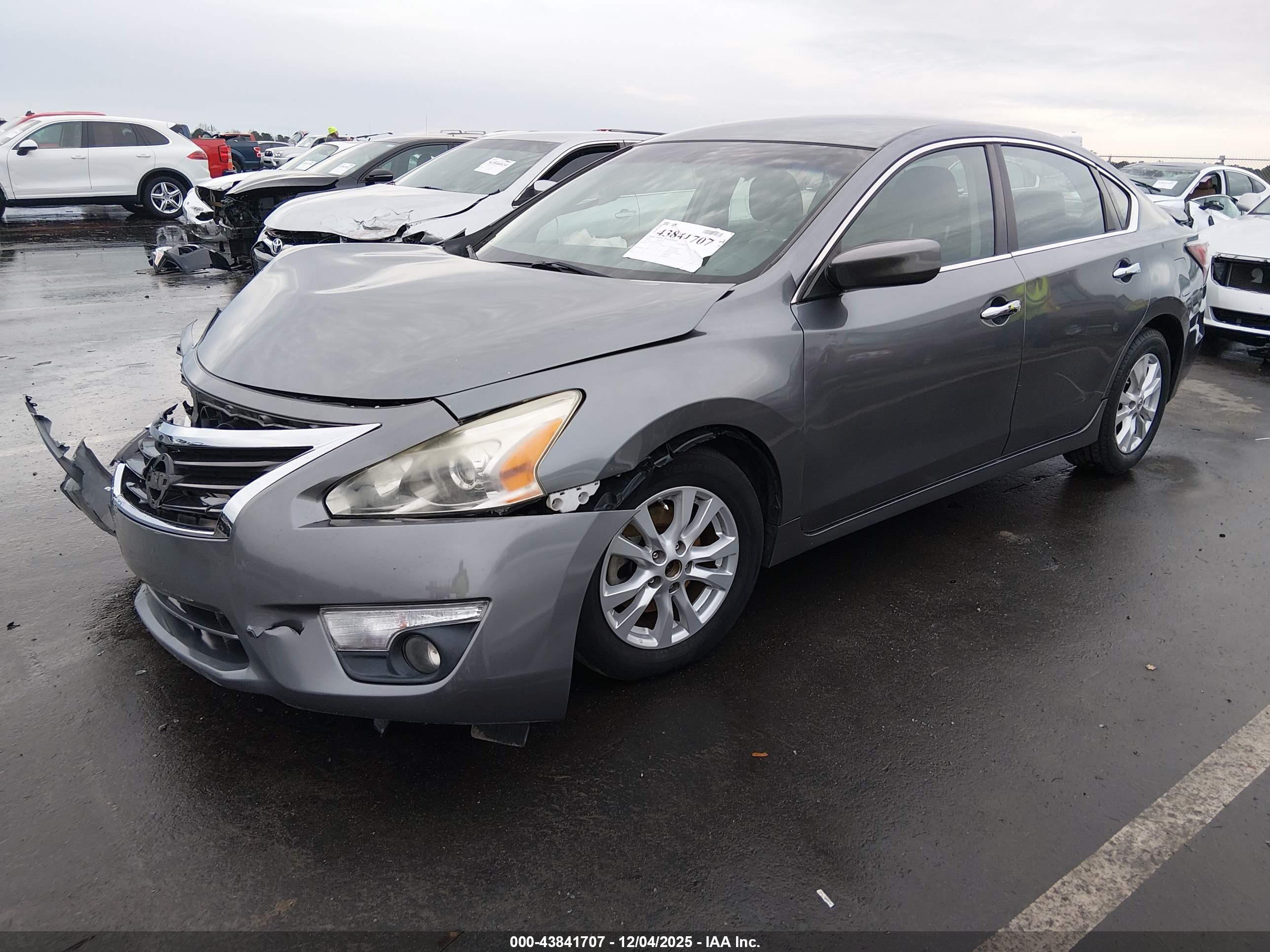 NISSAN ALTIMA image 2