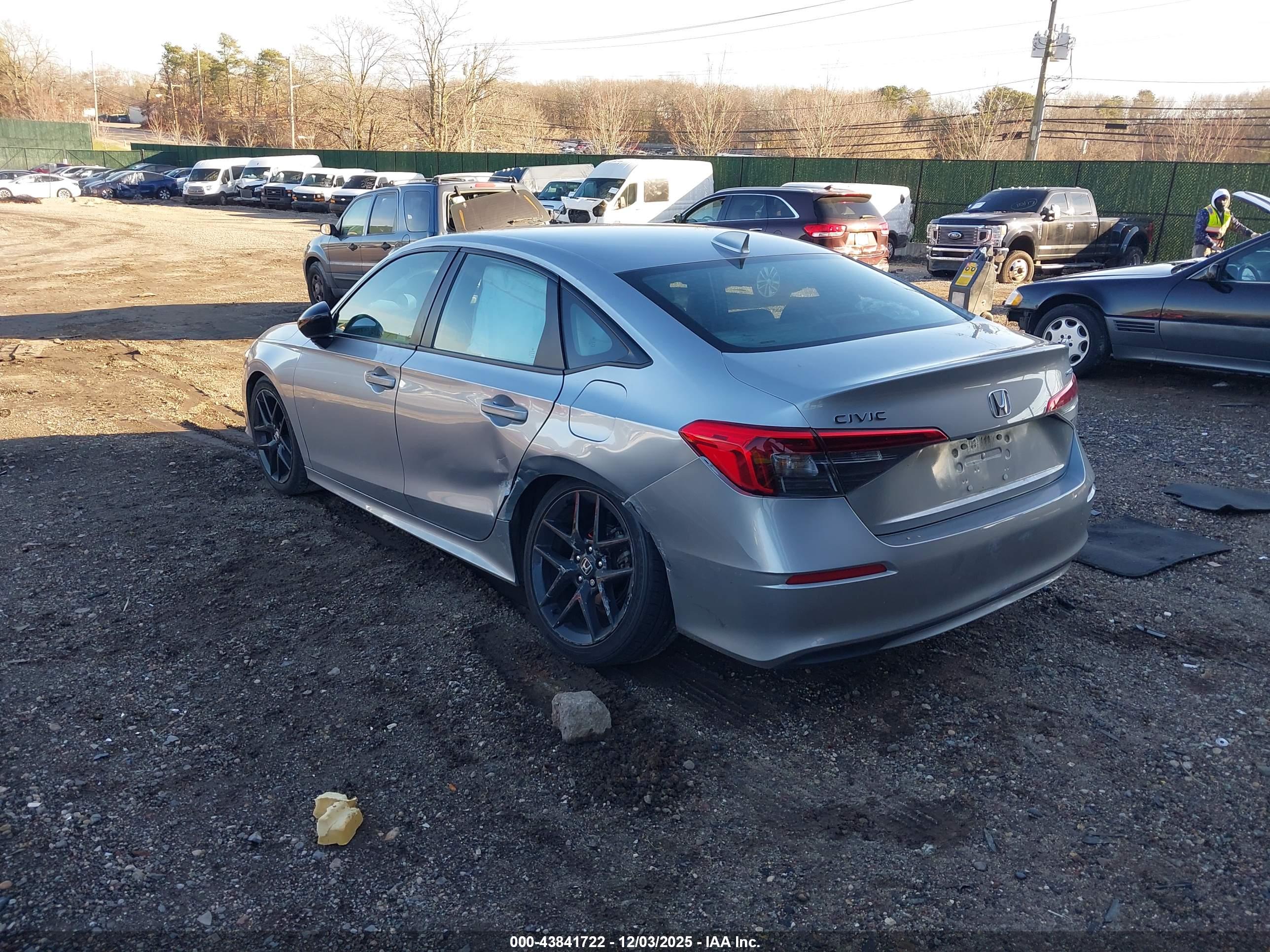 HONDA CIVIC image 3