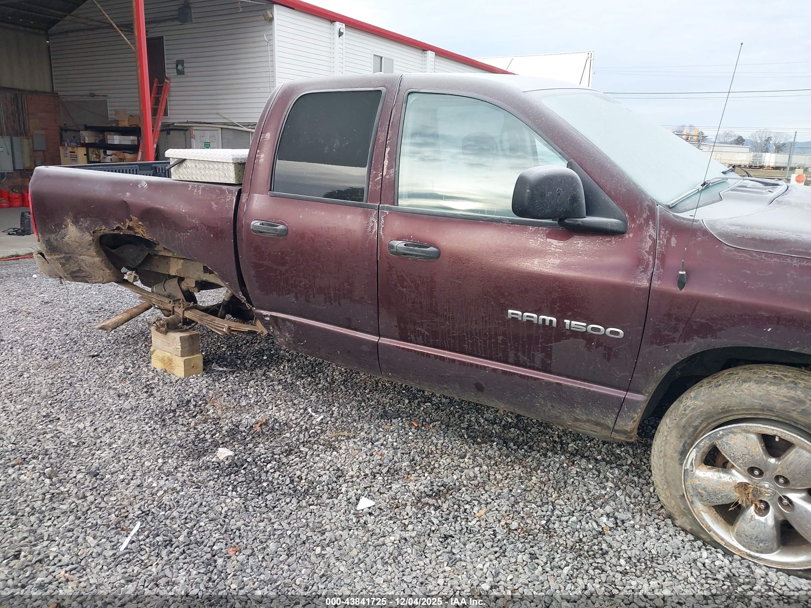 DODGE RAM image 6