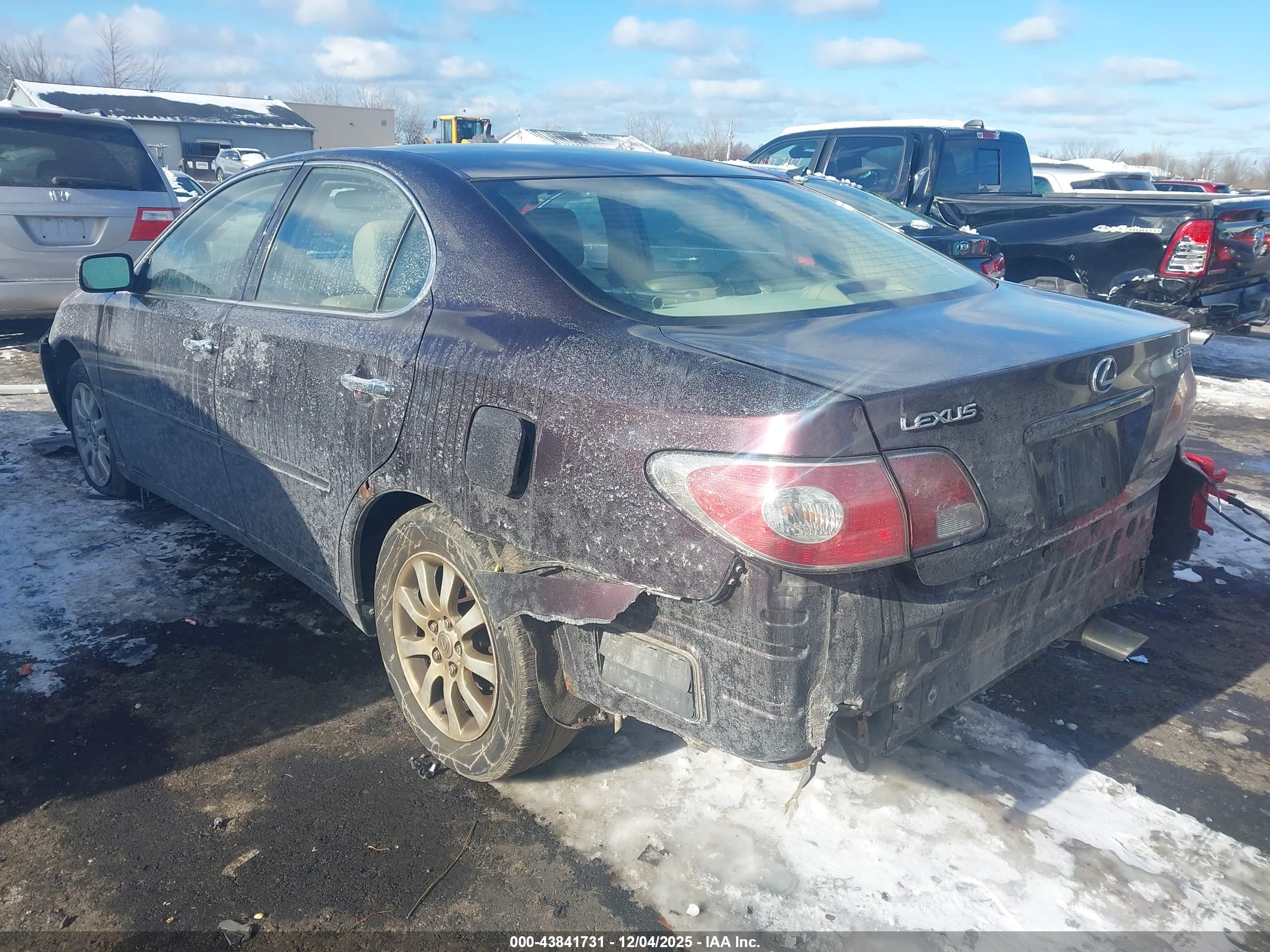 LEXUS ES image 3
