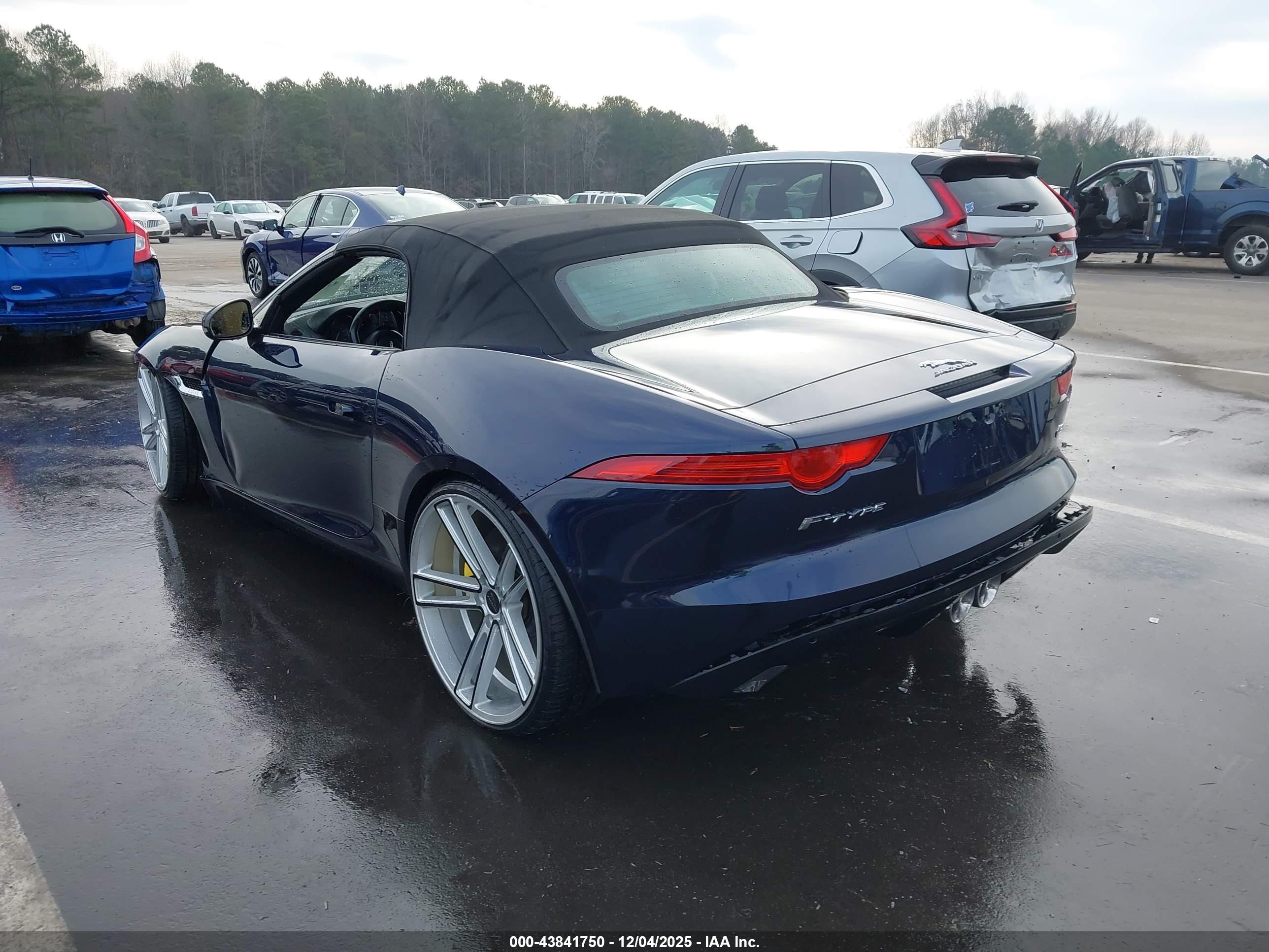 JAGUAR F-TYPE image 3