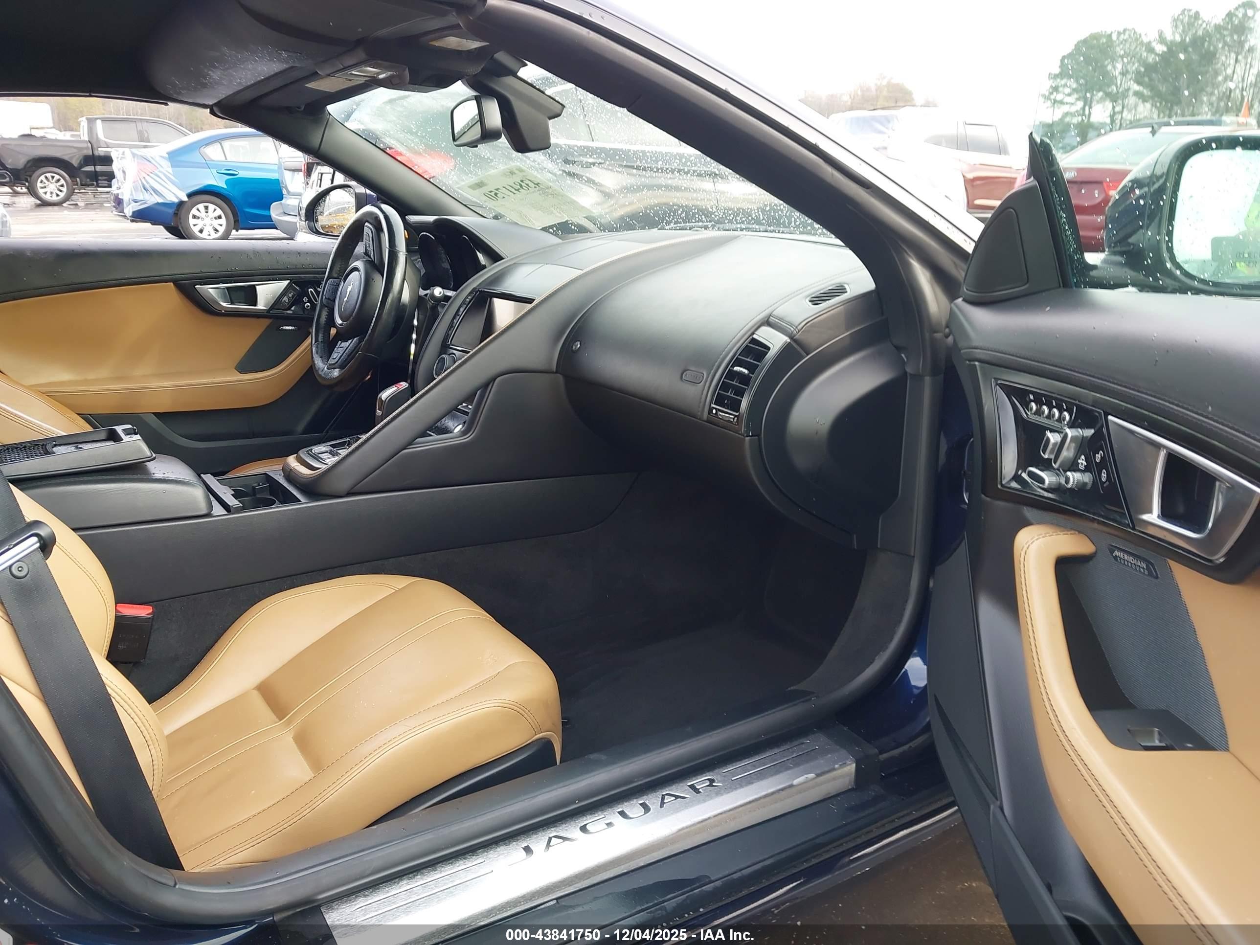 JAGUAR F-TYPE image 5