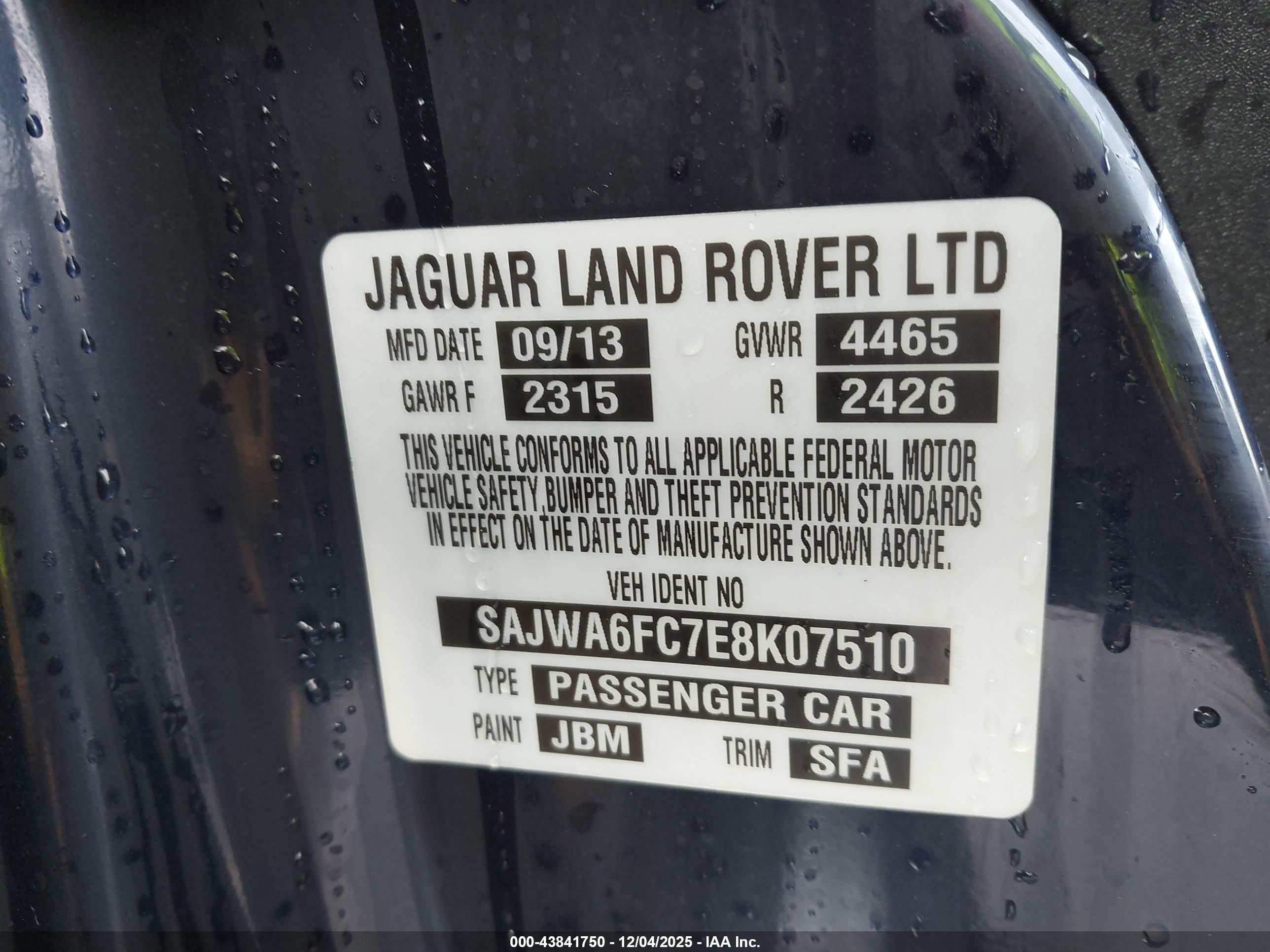 JAGUAR F-TYPE image 9