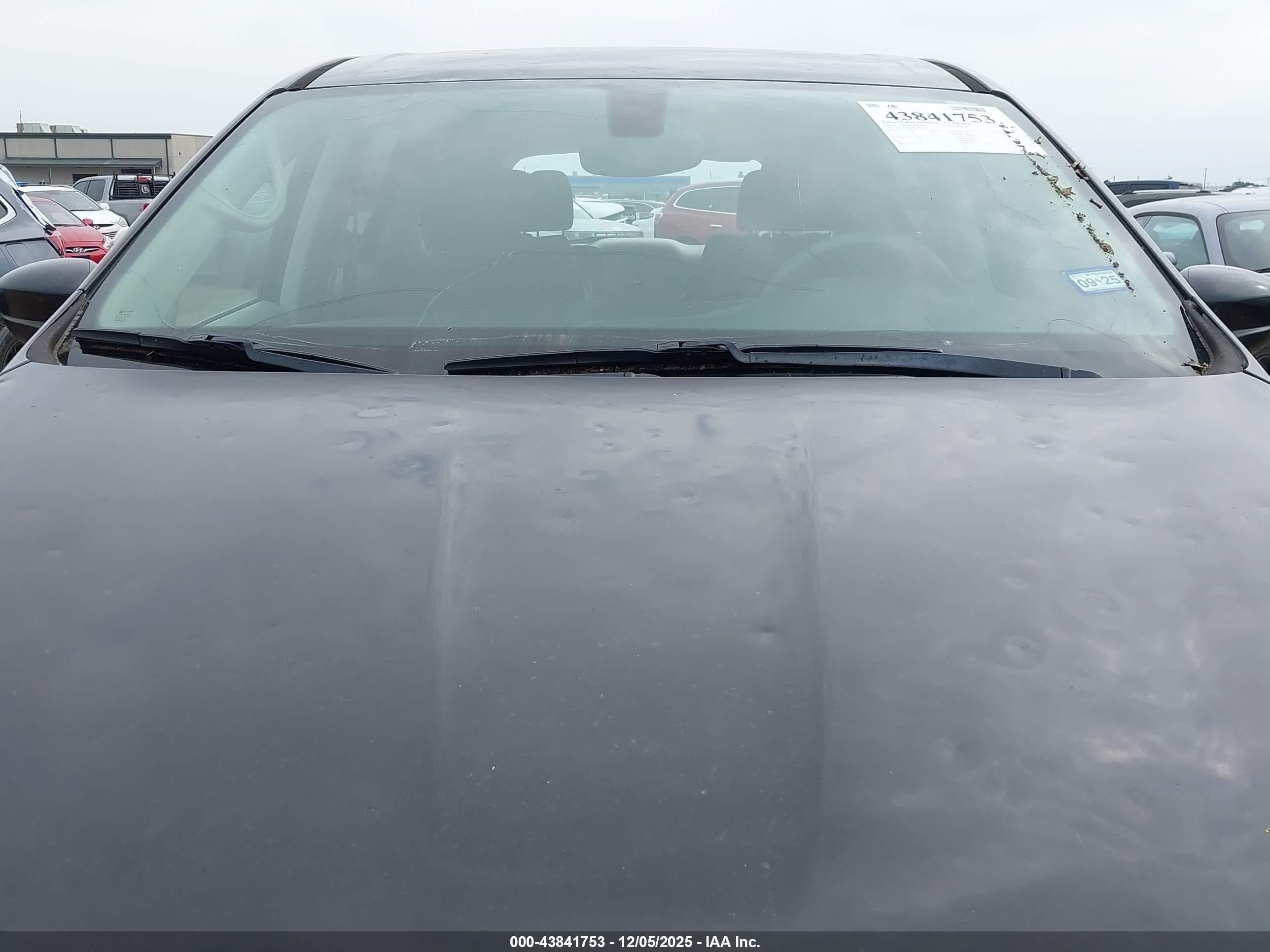 CHRYSLER PACIFICA image 6