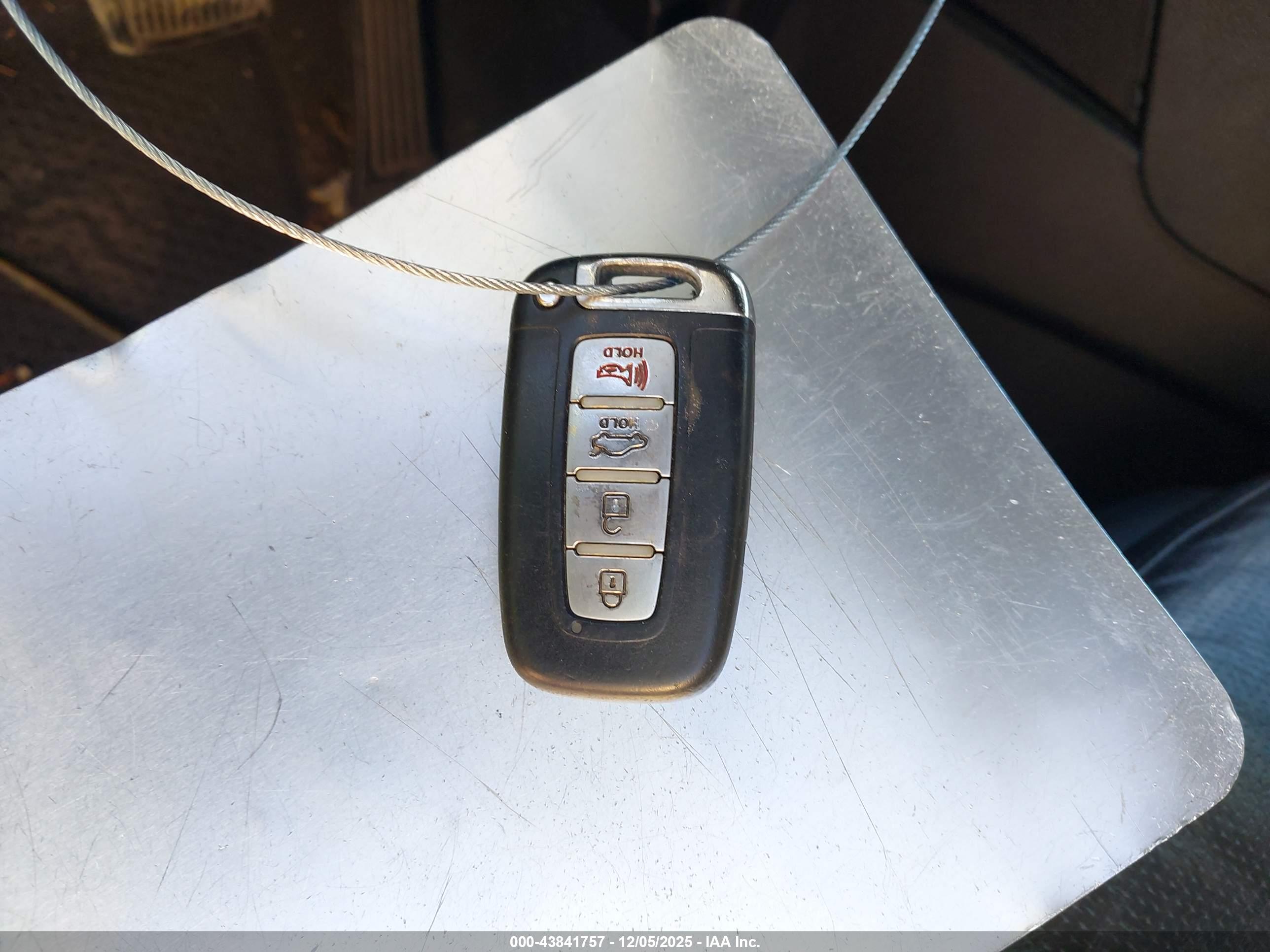 HYUNDAI SONATA image 11