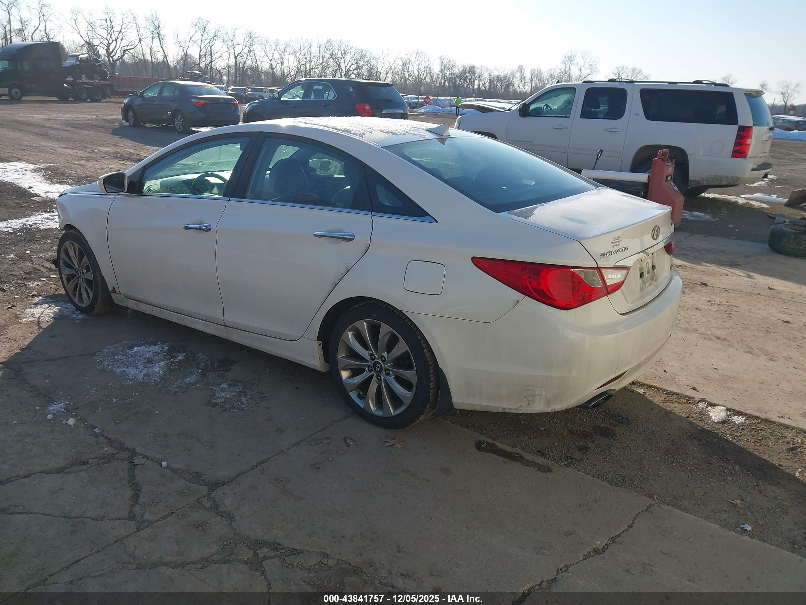 HYUNDAI SONATA image 3