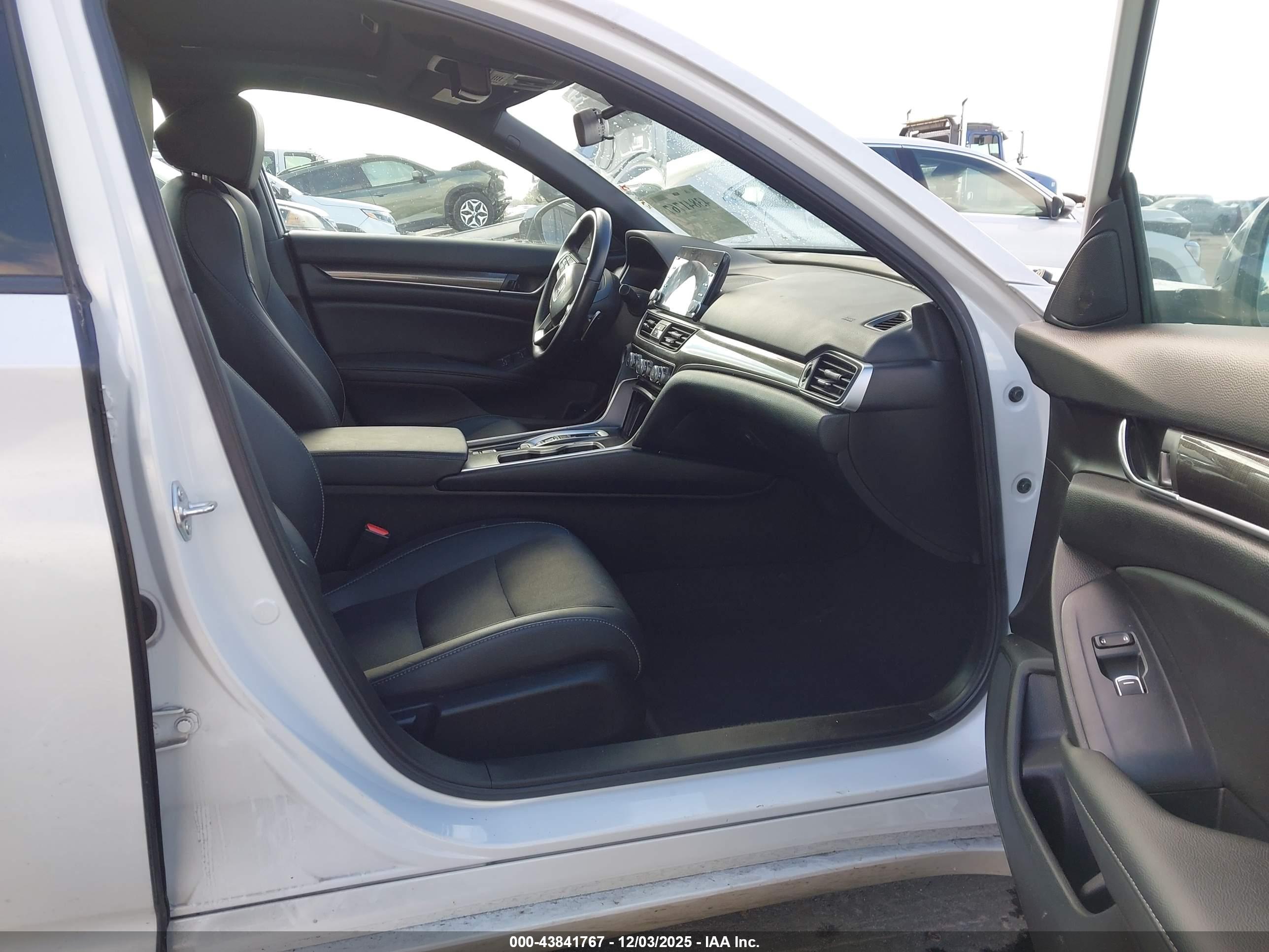 HONDA ACCORD image 5