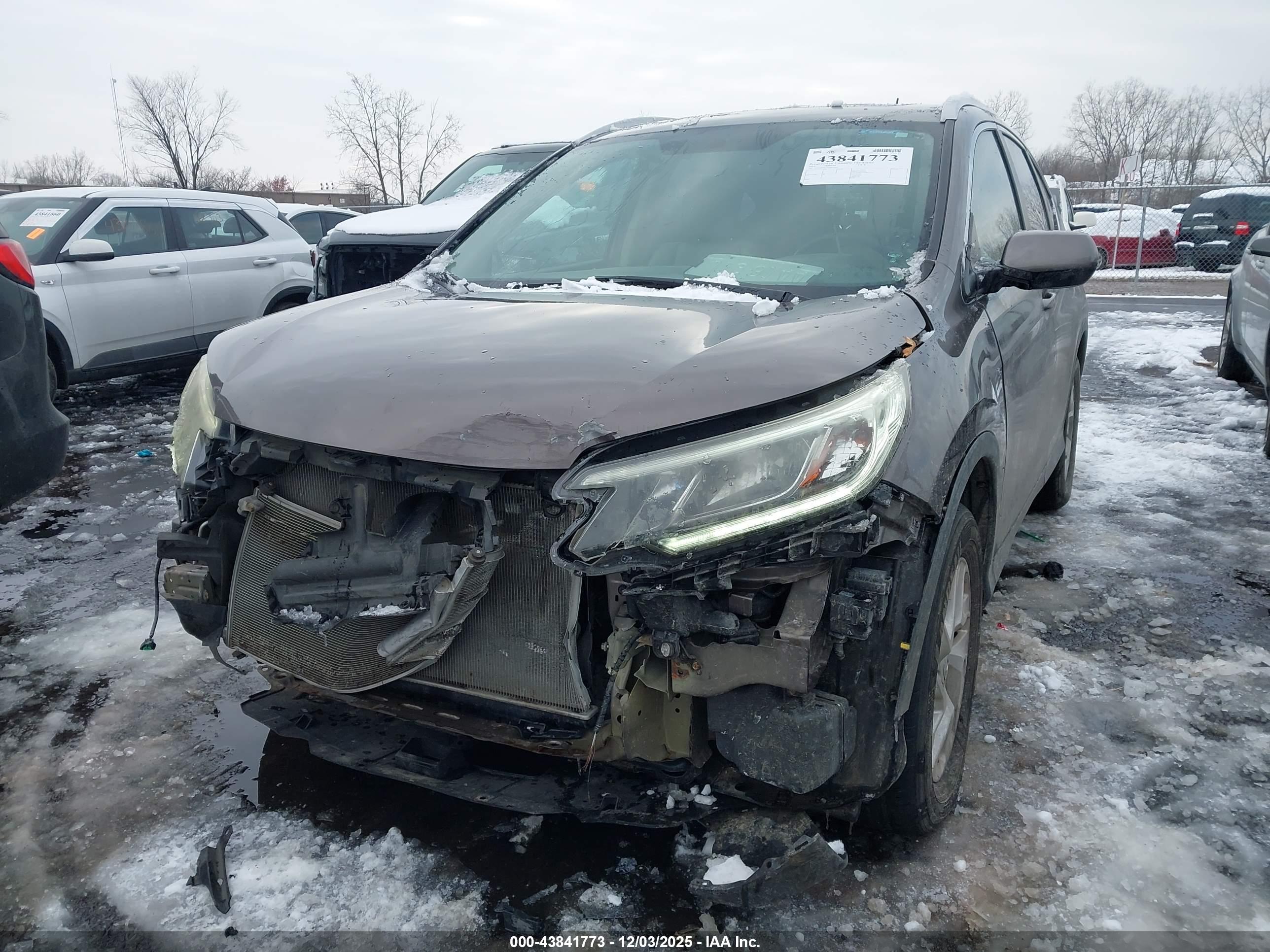 HONDA CR-V image 2