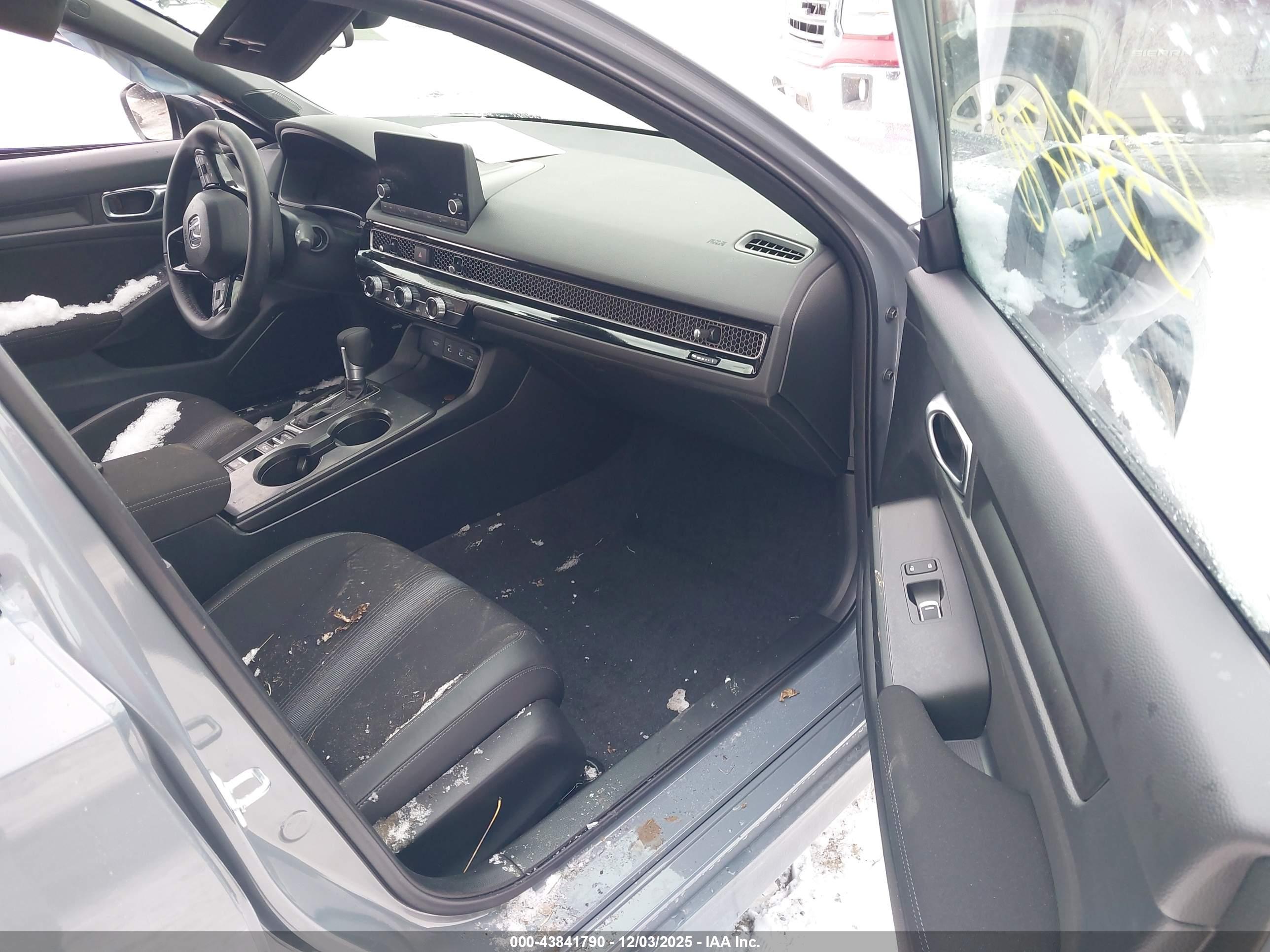 HONDA CIVIC image 5