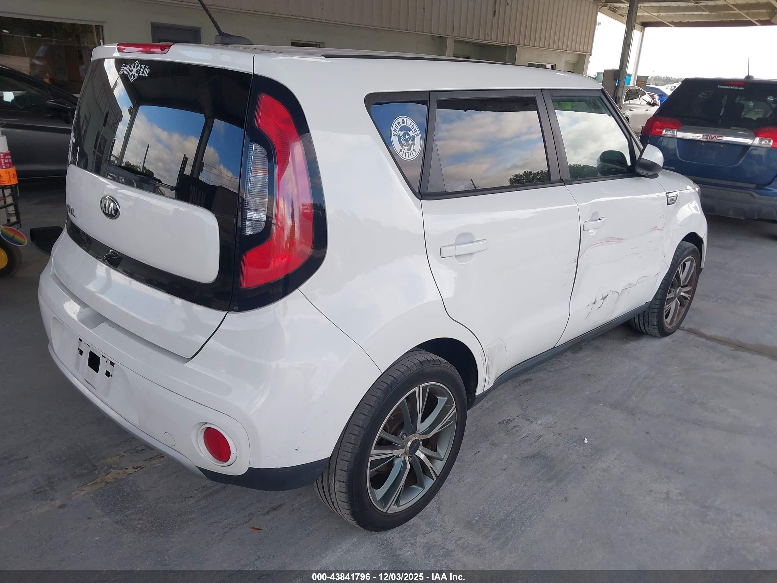 KIA SOUL image 4