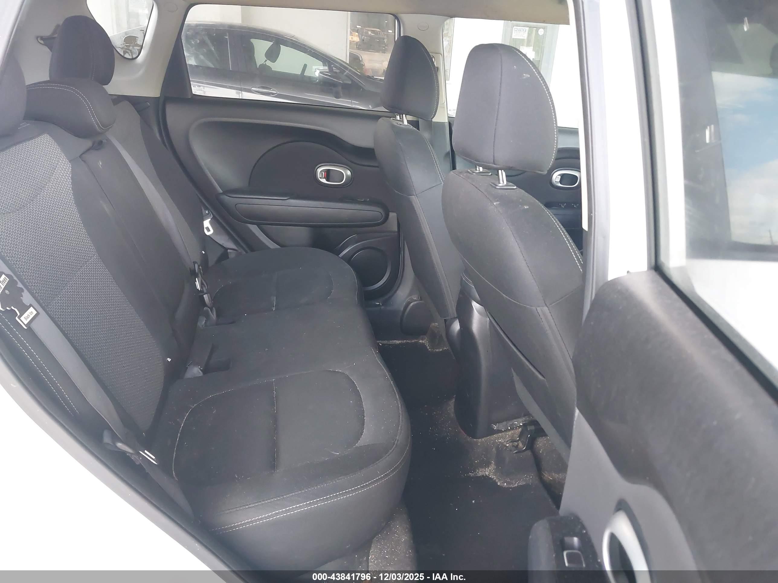 KIA SOUL image 8