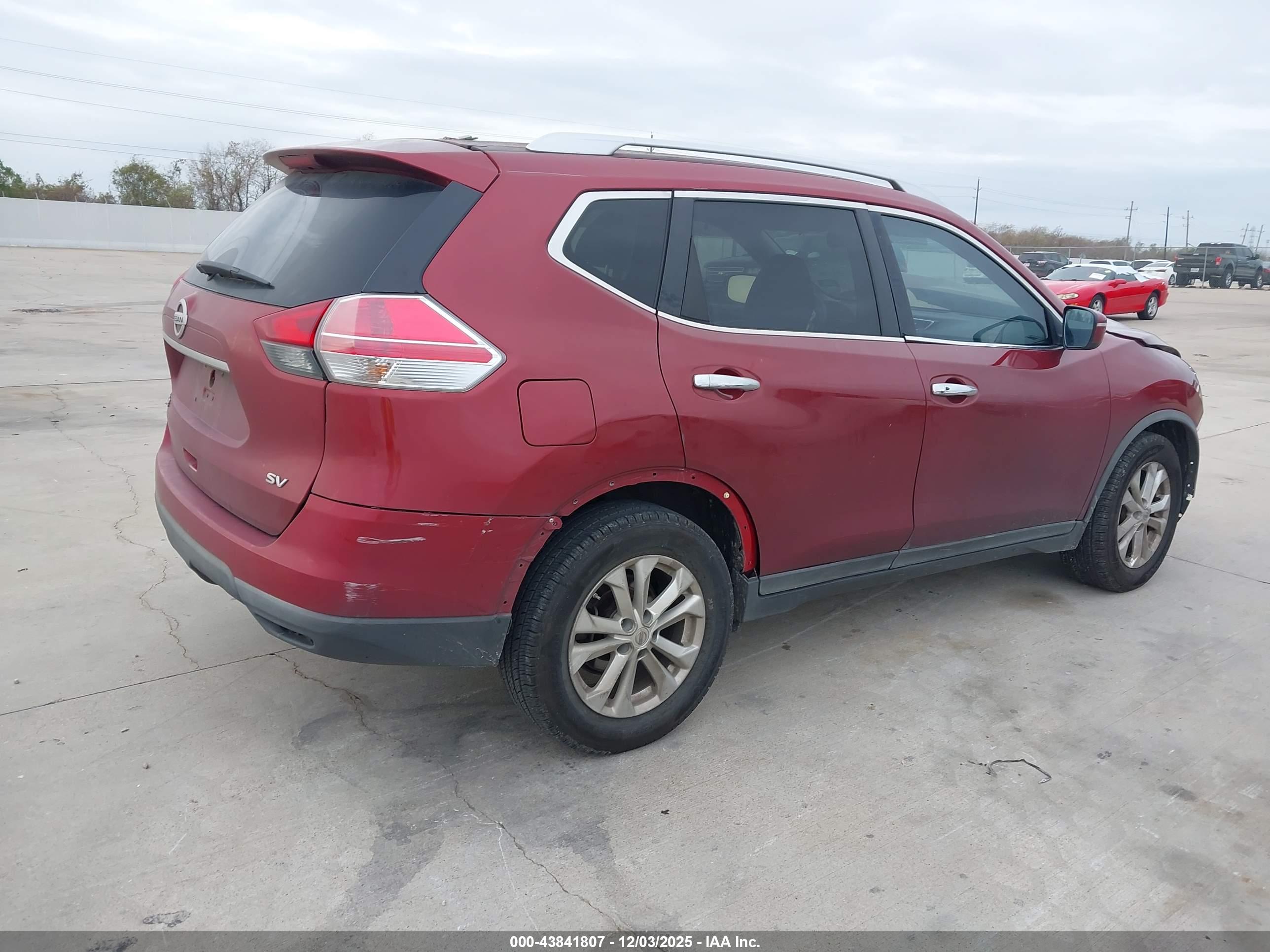 NISSAN ROGUE image 4