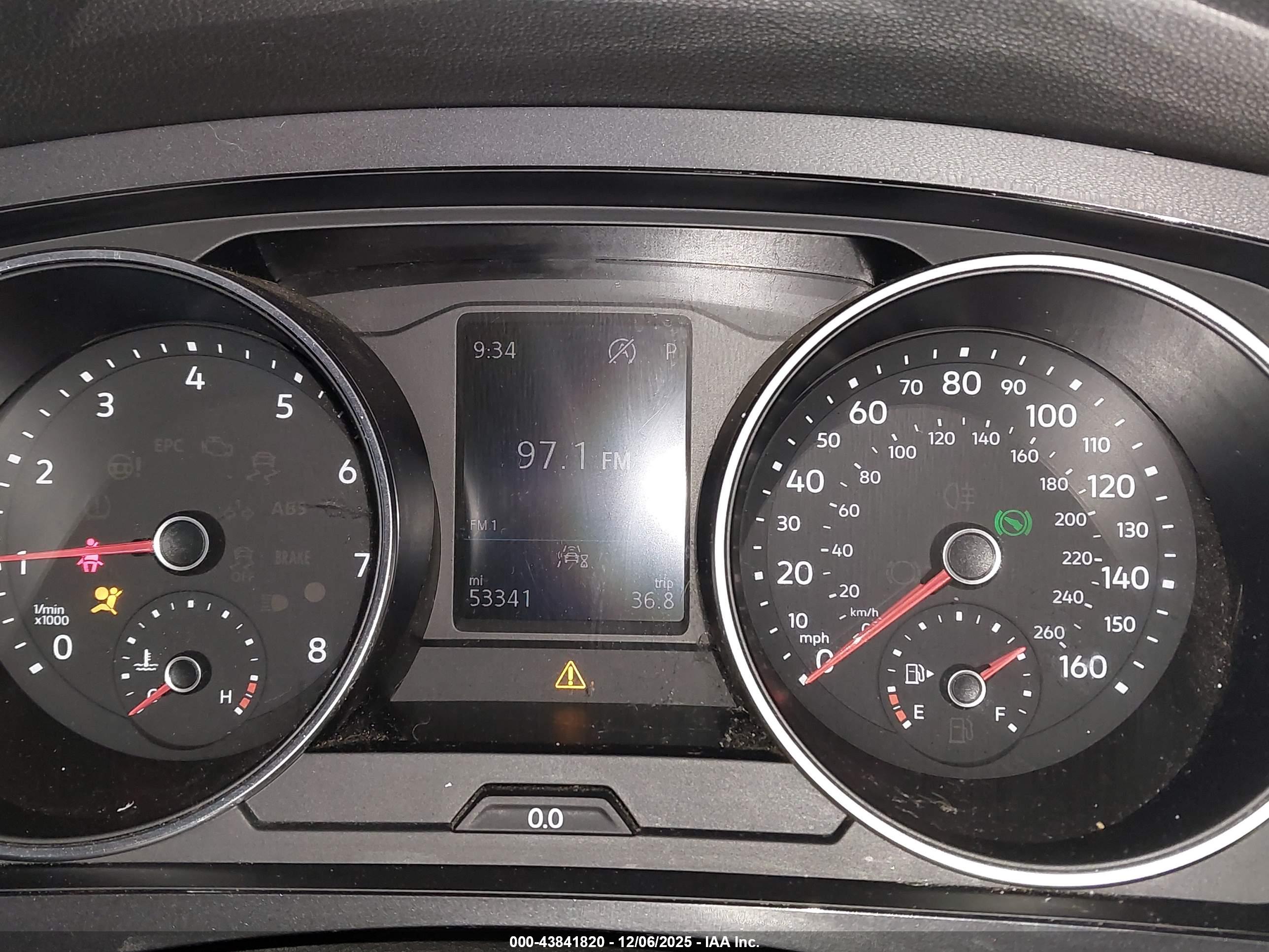 VOLKSWAGEN TIGUAN image 7