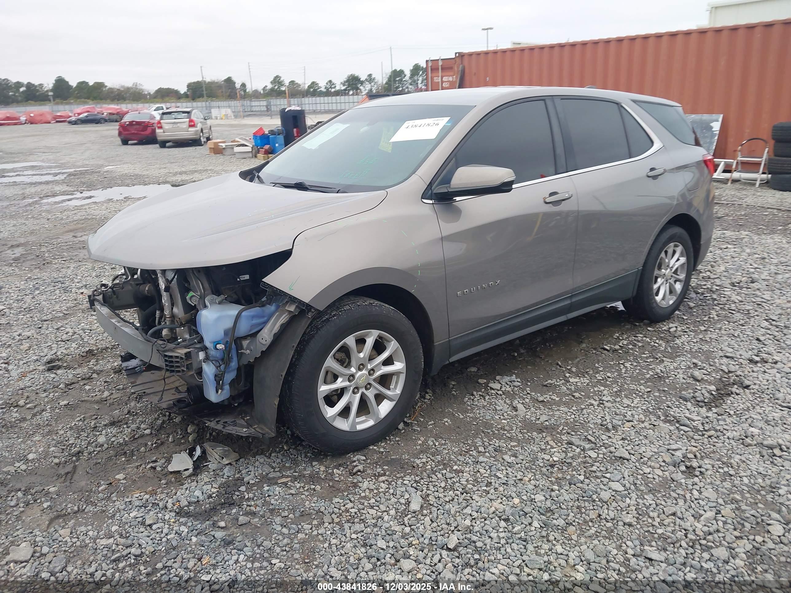 CHEVROLET EQUINOX image 2