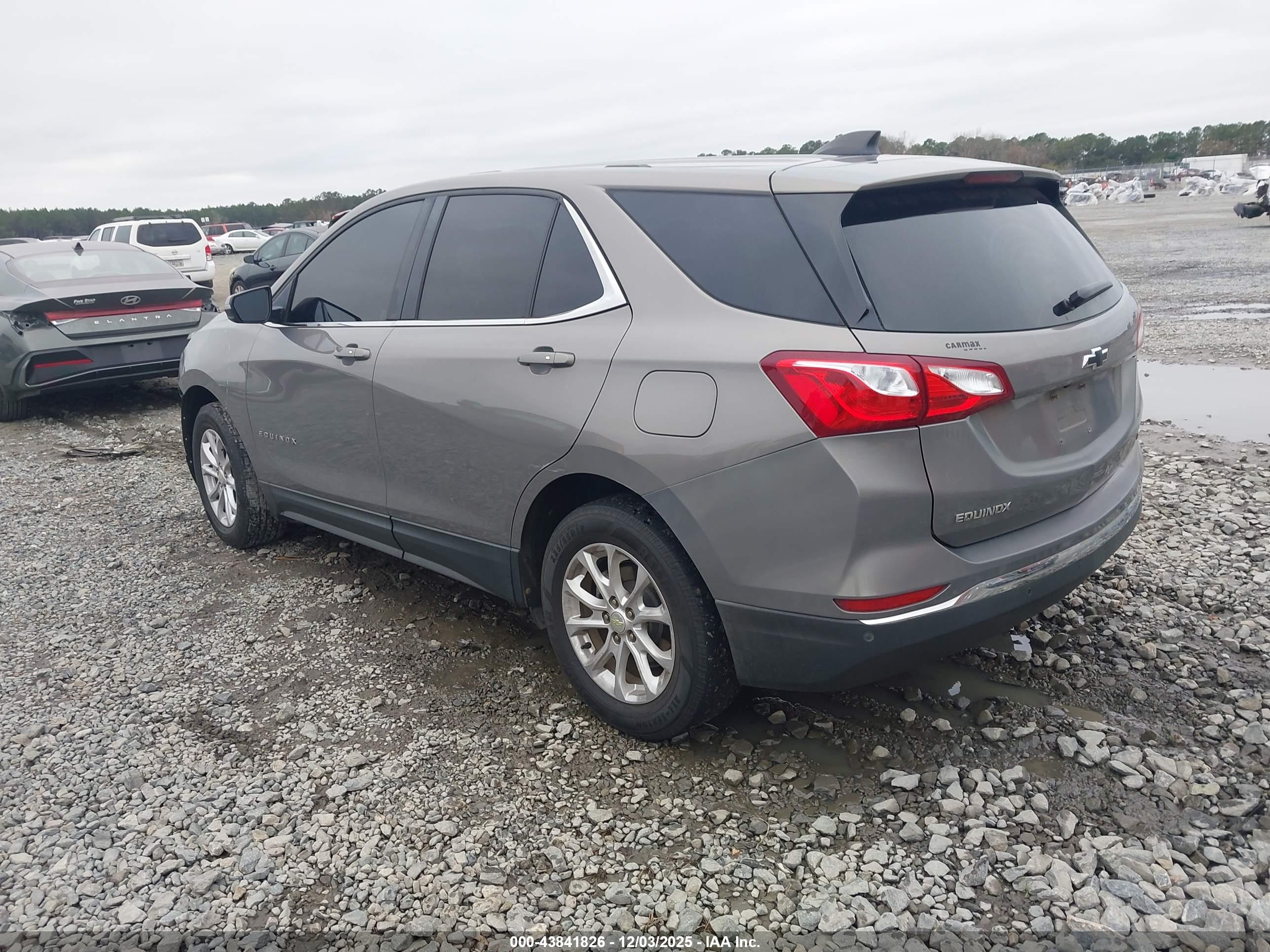 CHEVROLET EQUINOX image 3