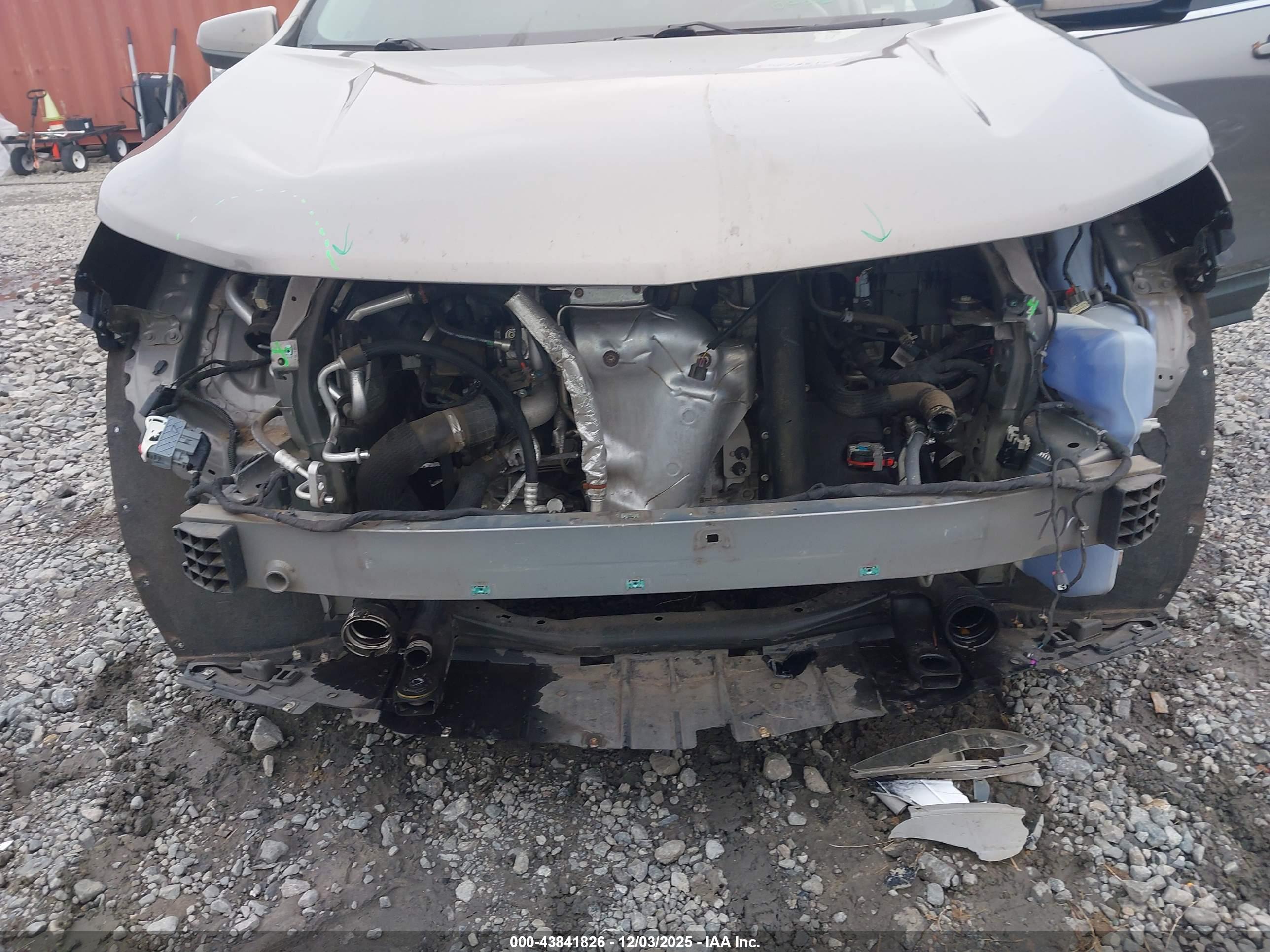 CHEVROLET EQUINOX image 6
