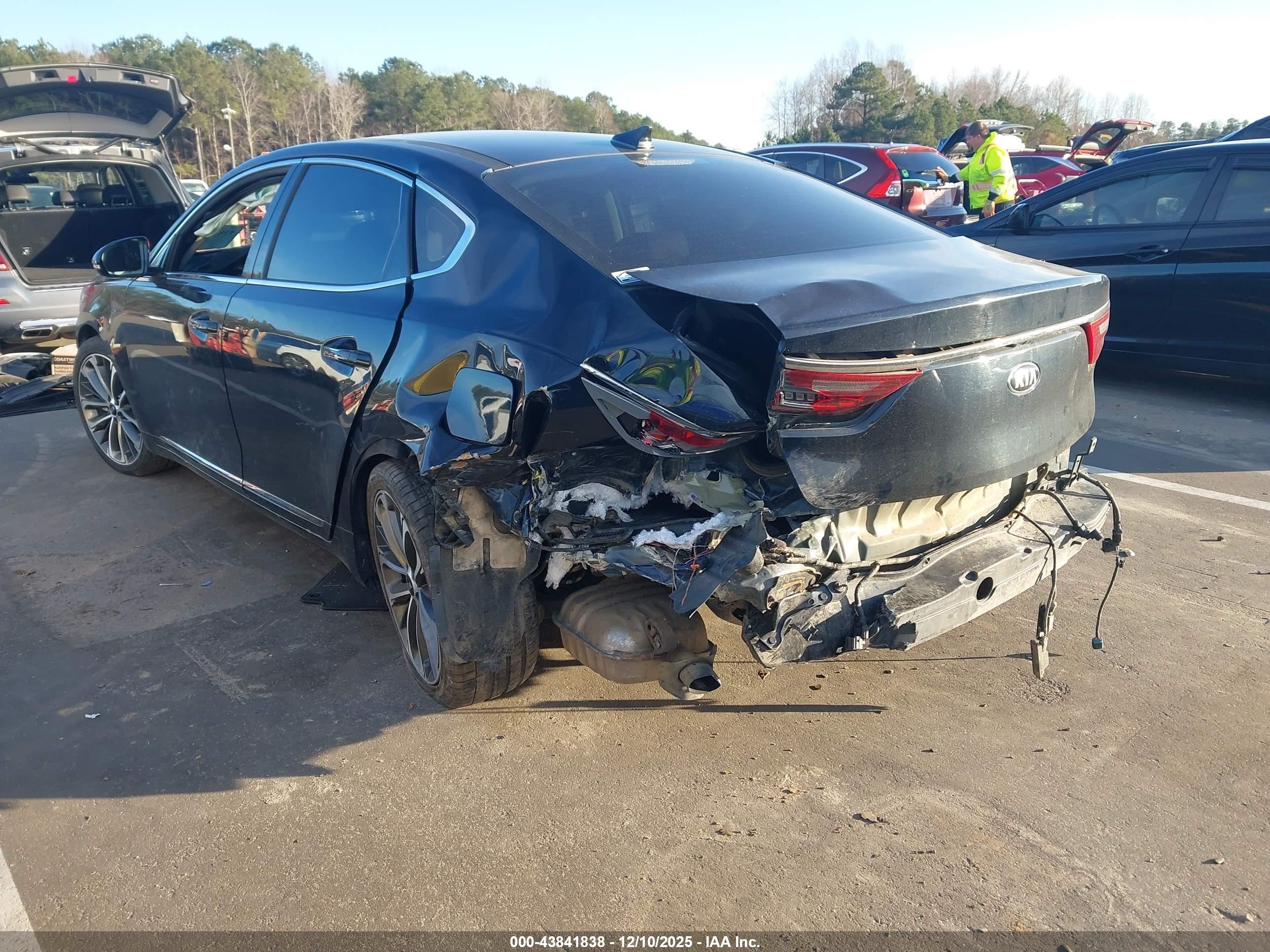 KIA CADENZA image 3