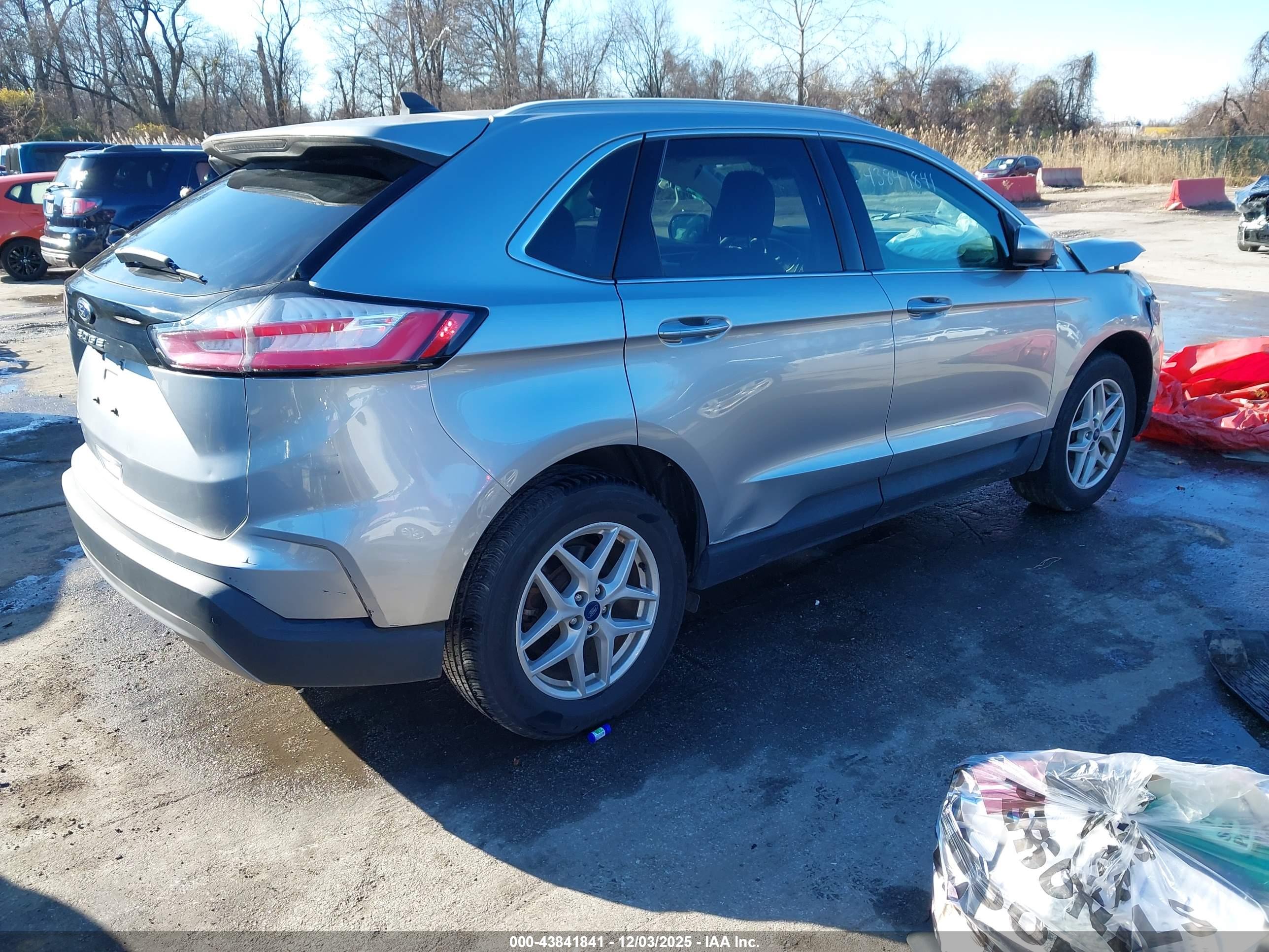 FORD EDGE image 4