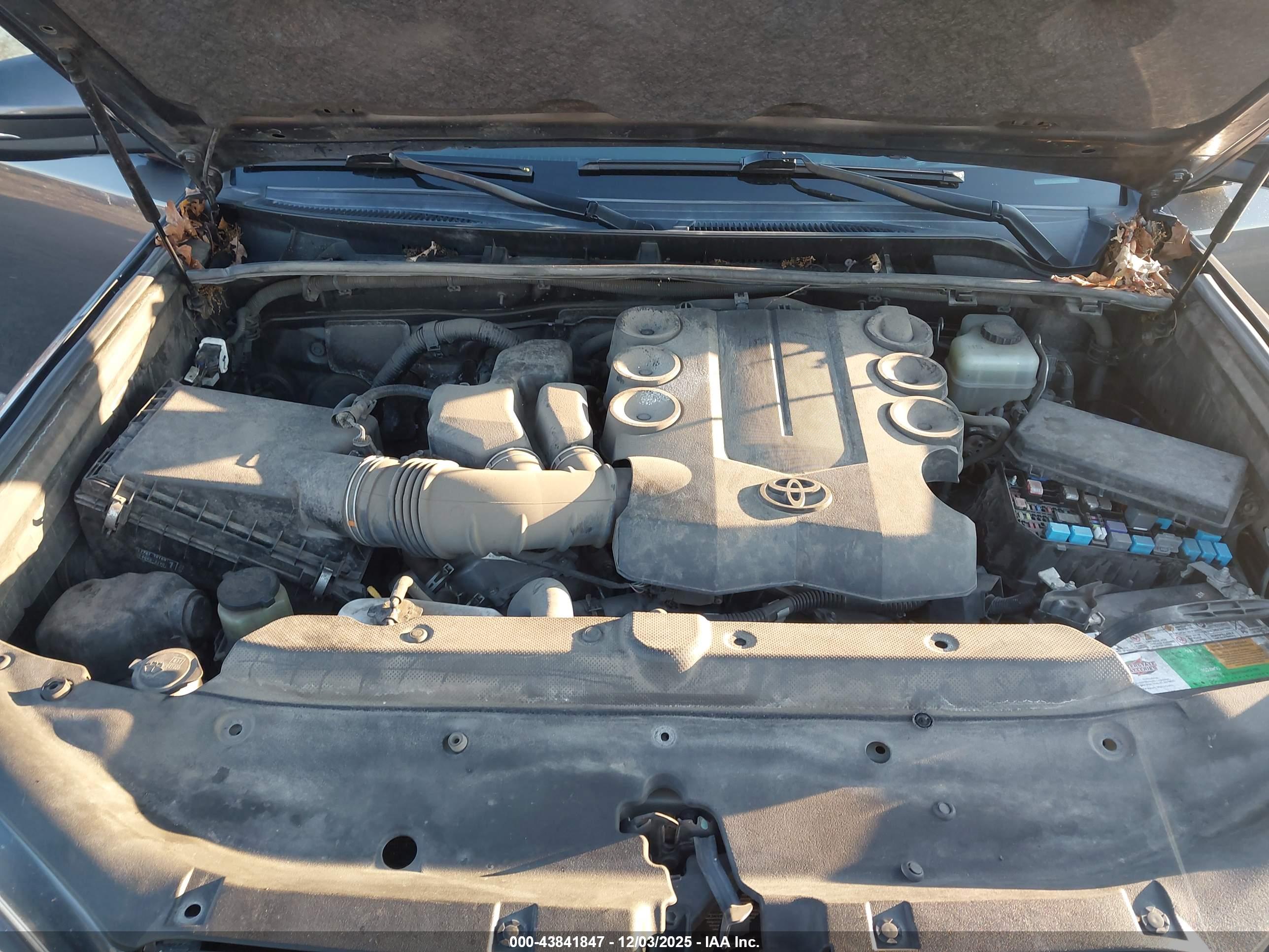 TOYOTA 4RUNNER image 10