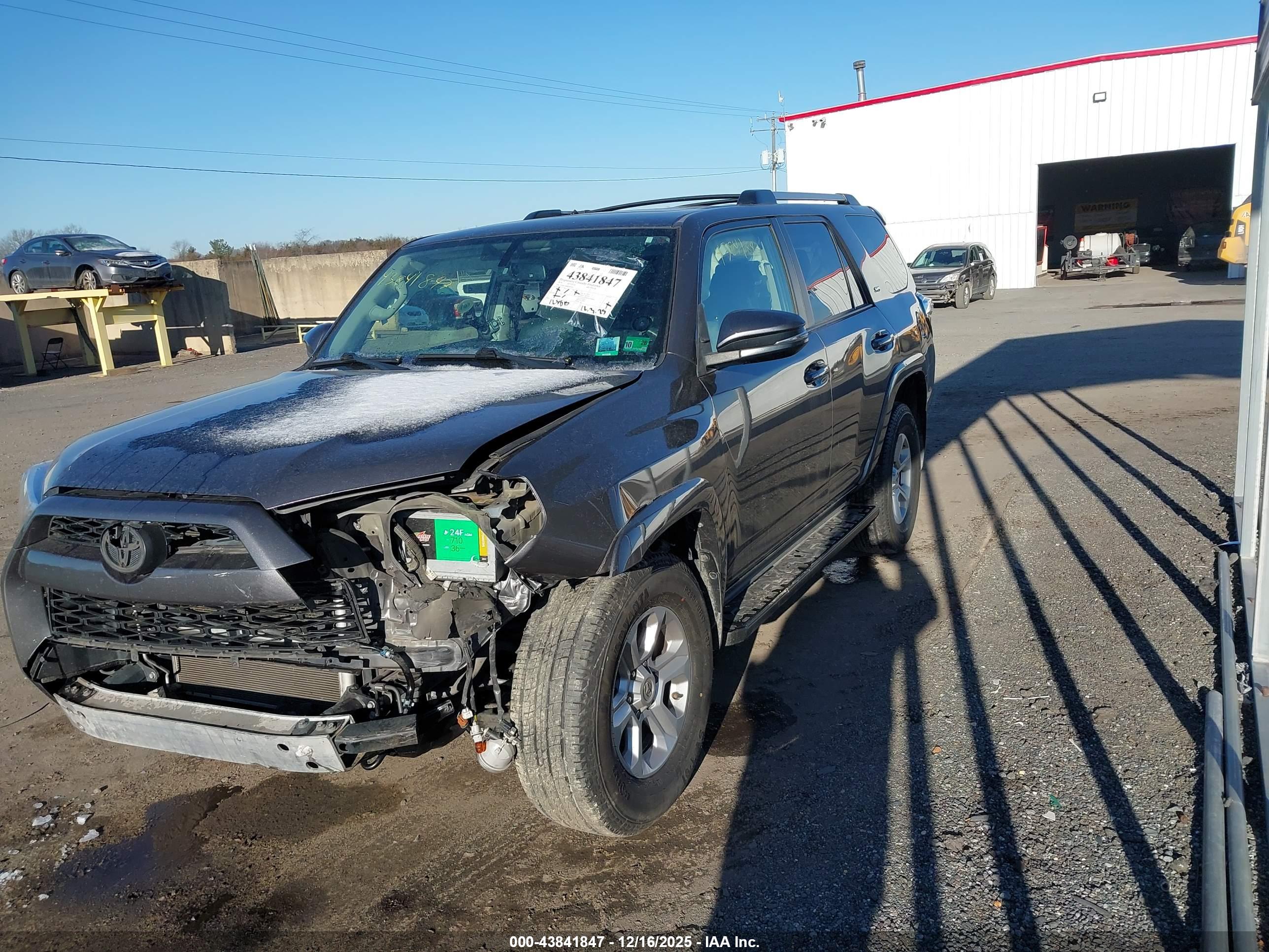TOYOTA 4RUNNER image 2