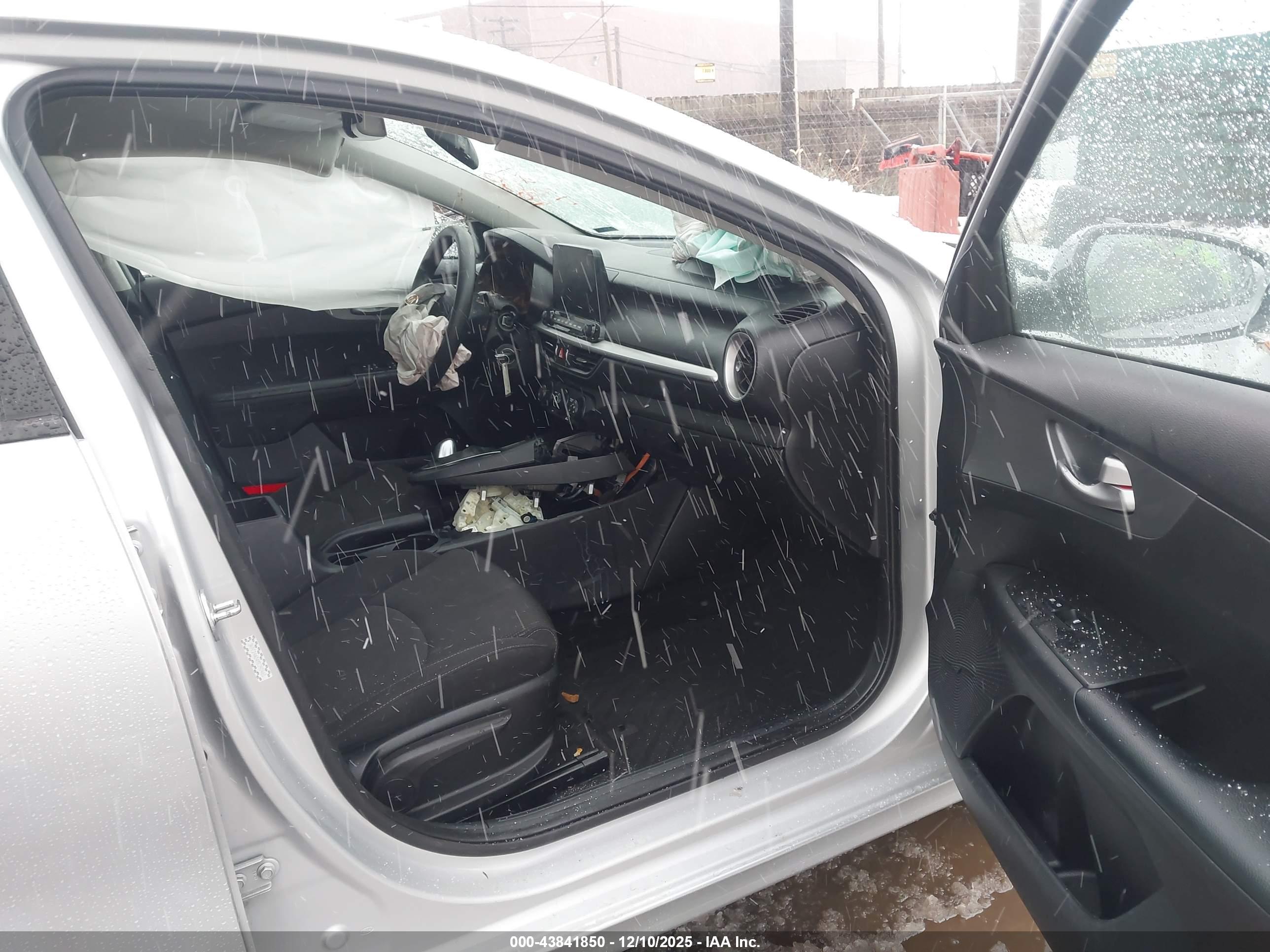 KIA FORTE image 5