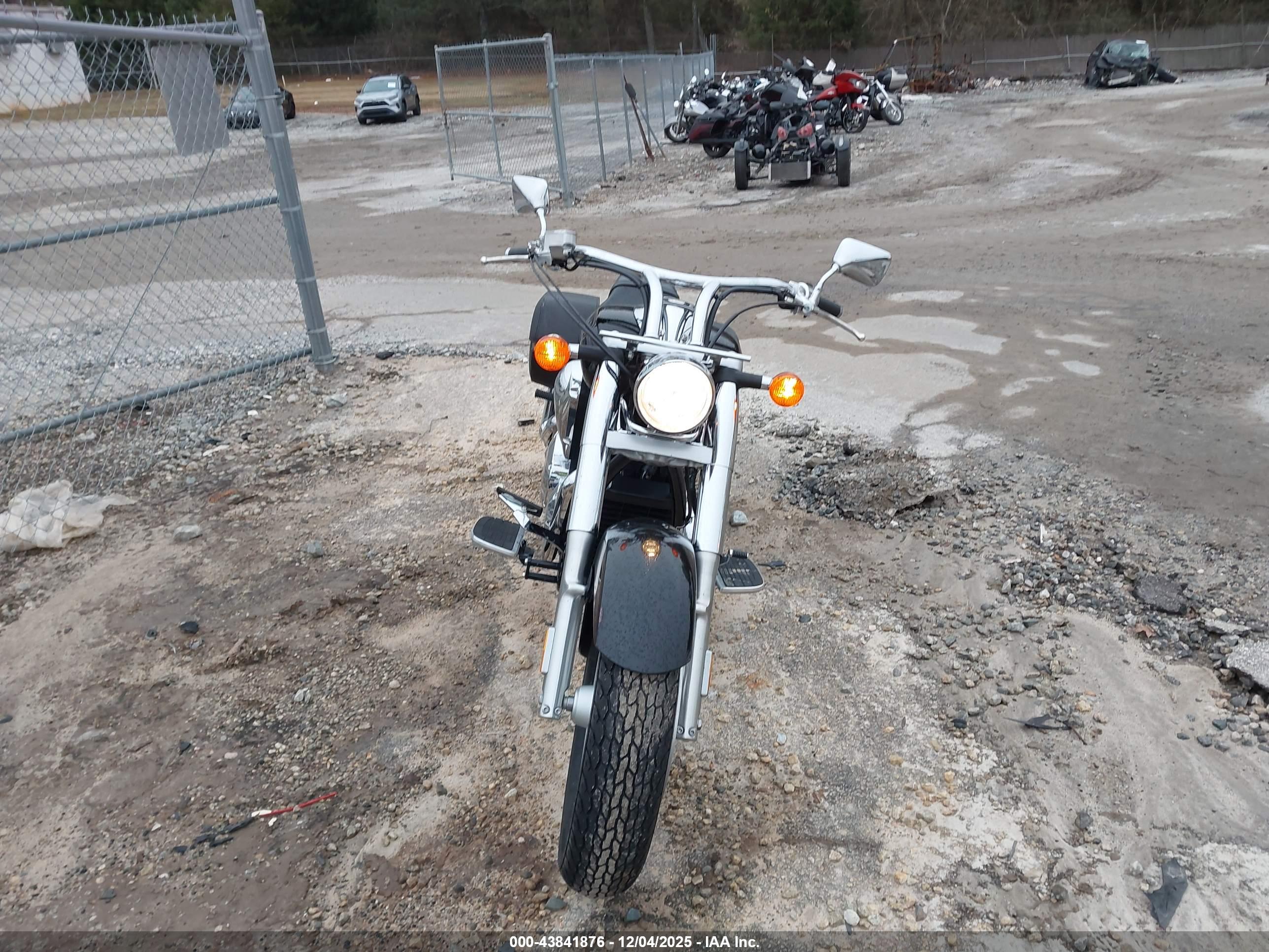 HONDA VT1300 image 5