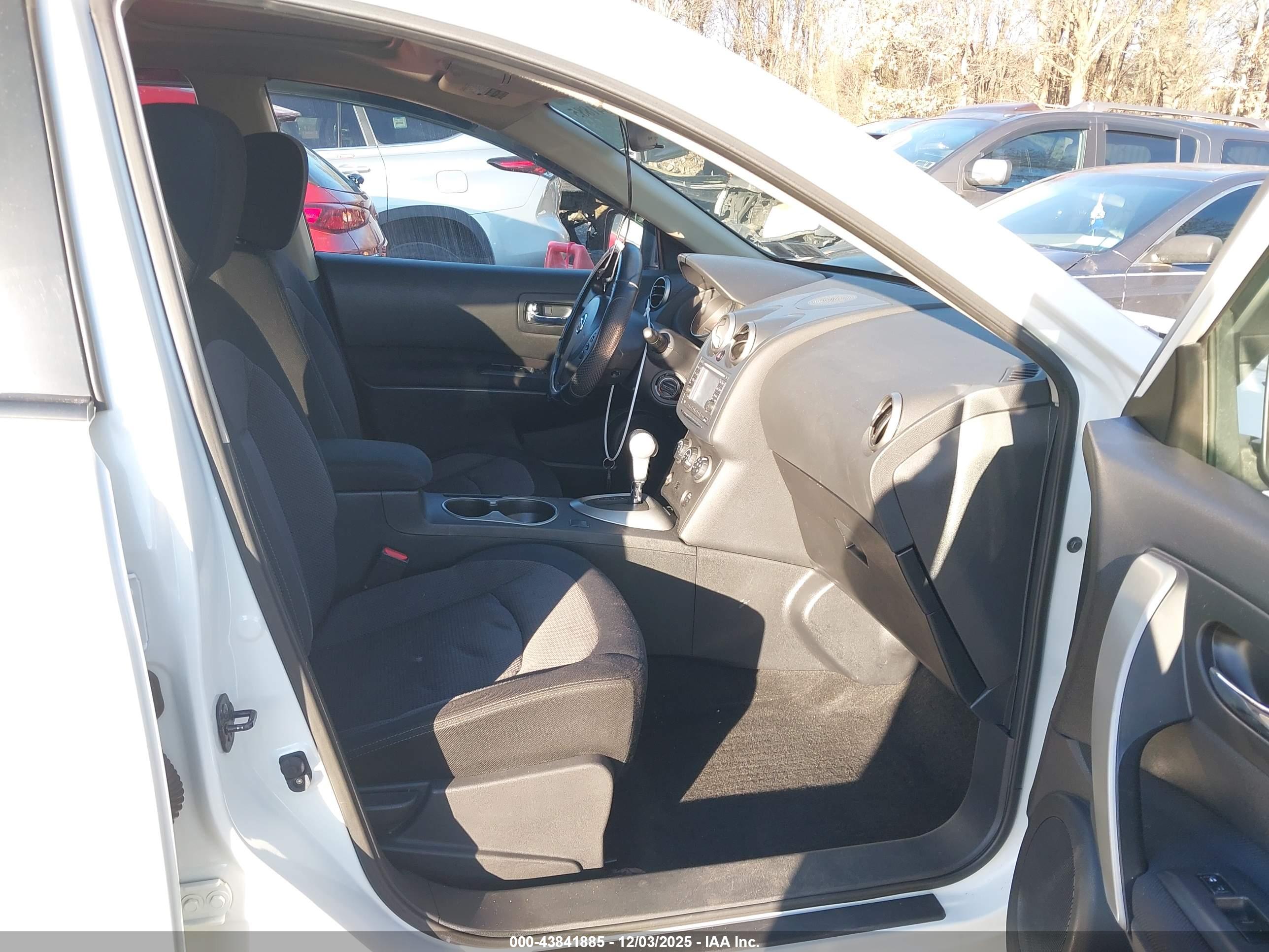 NISSAN ROGUE image 5