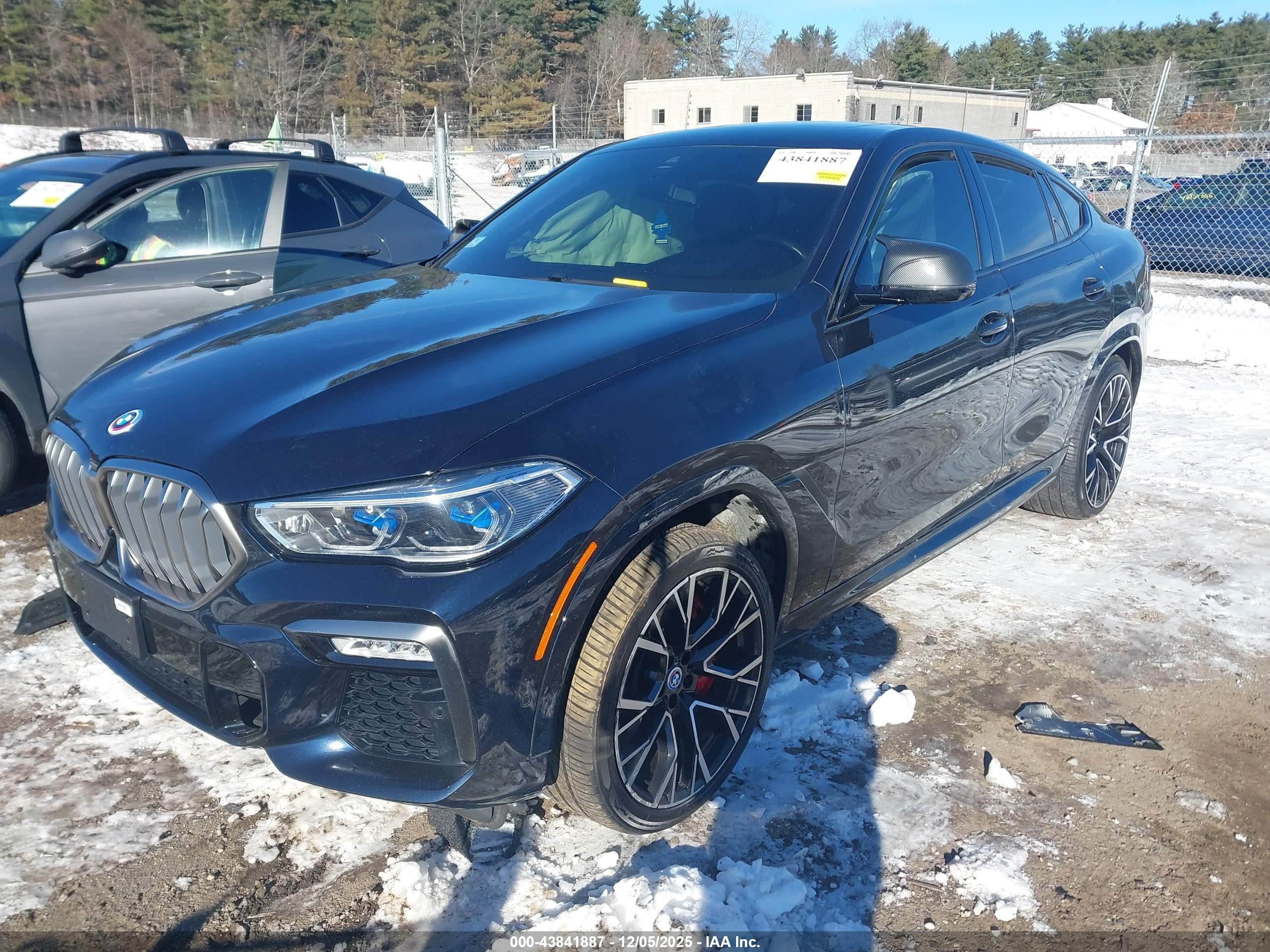 BMW X6 image 2