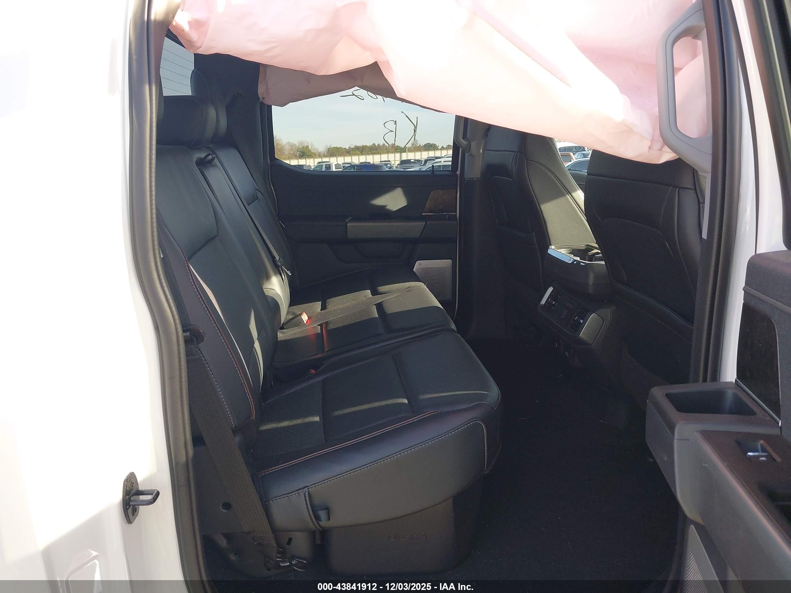FORD F-150 image 8