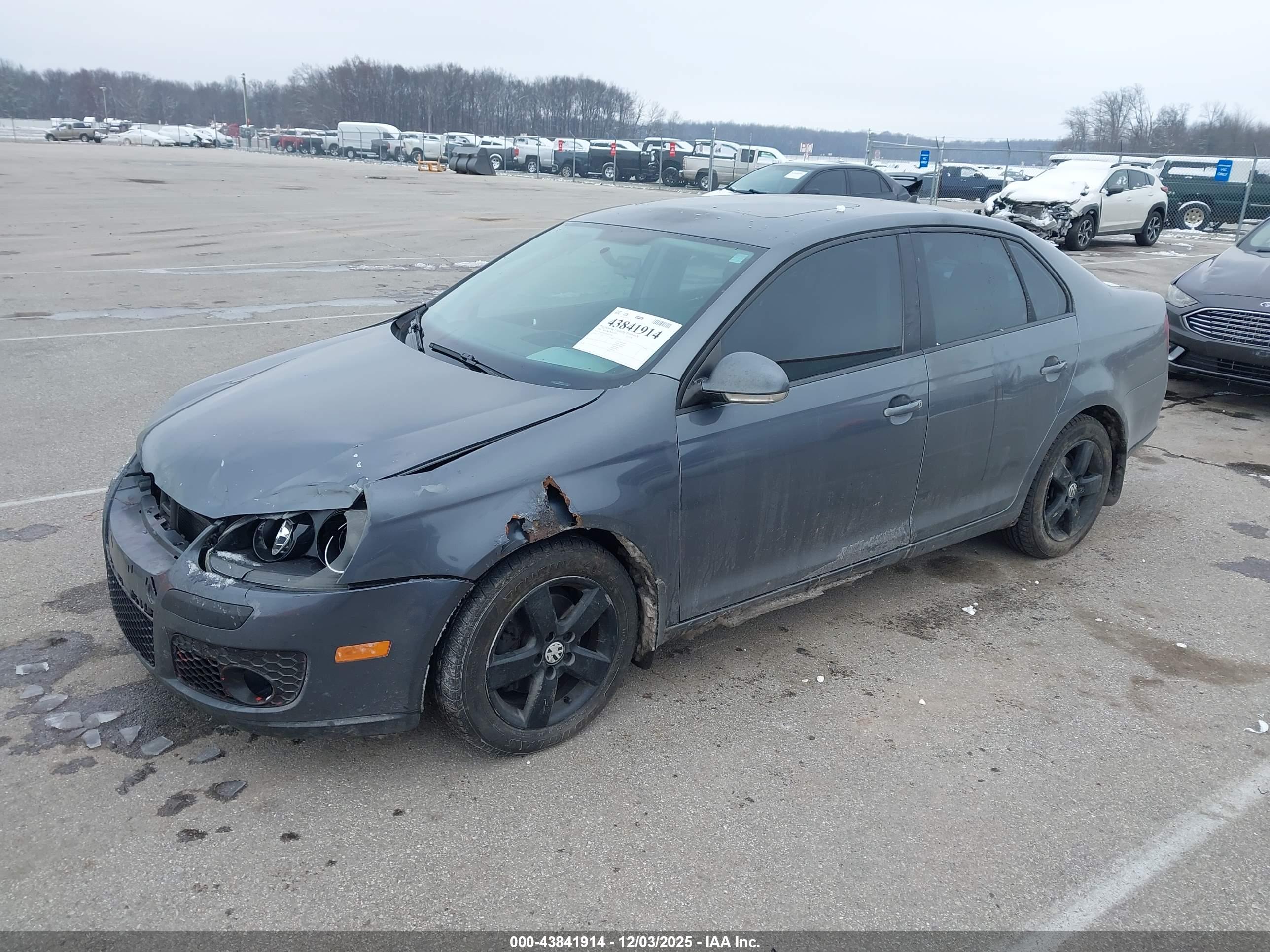 VOLKSWAGEN JETTA image 2