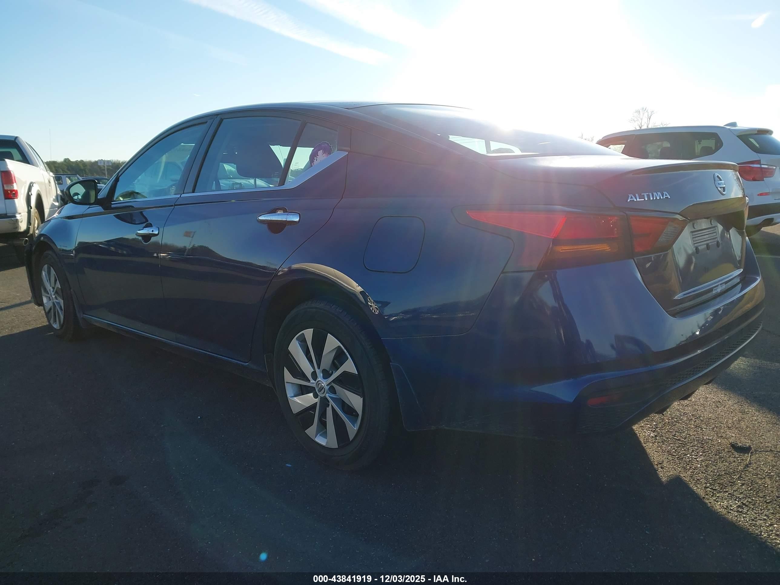 NISSAN ALTIMA image 3