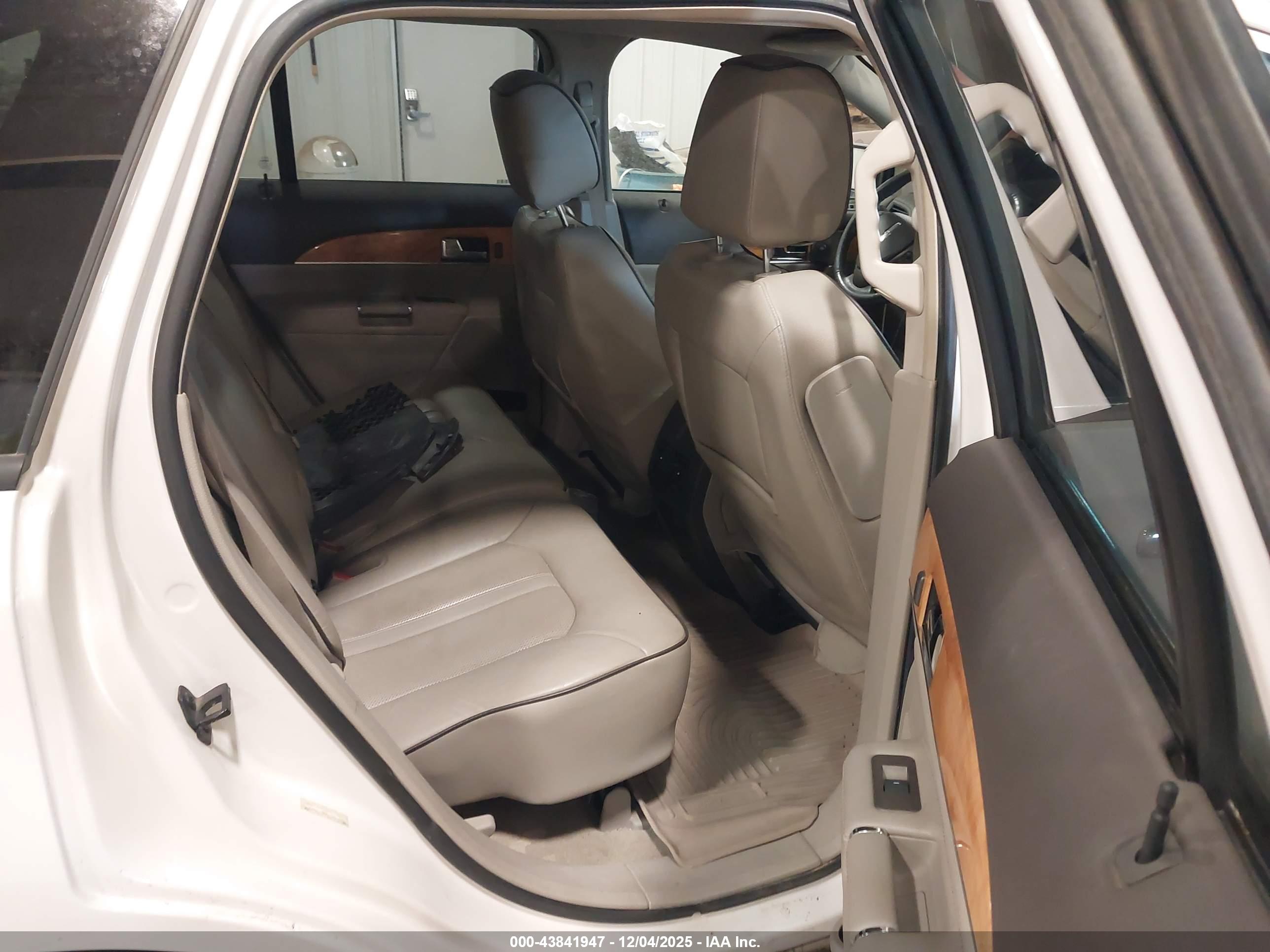 LINCOLN MKX image 8