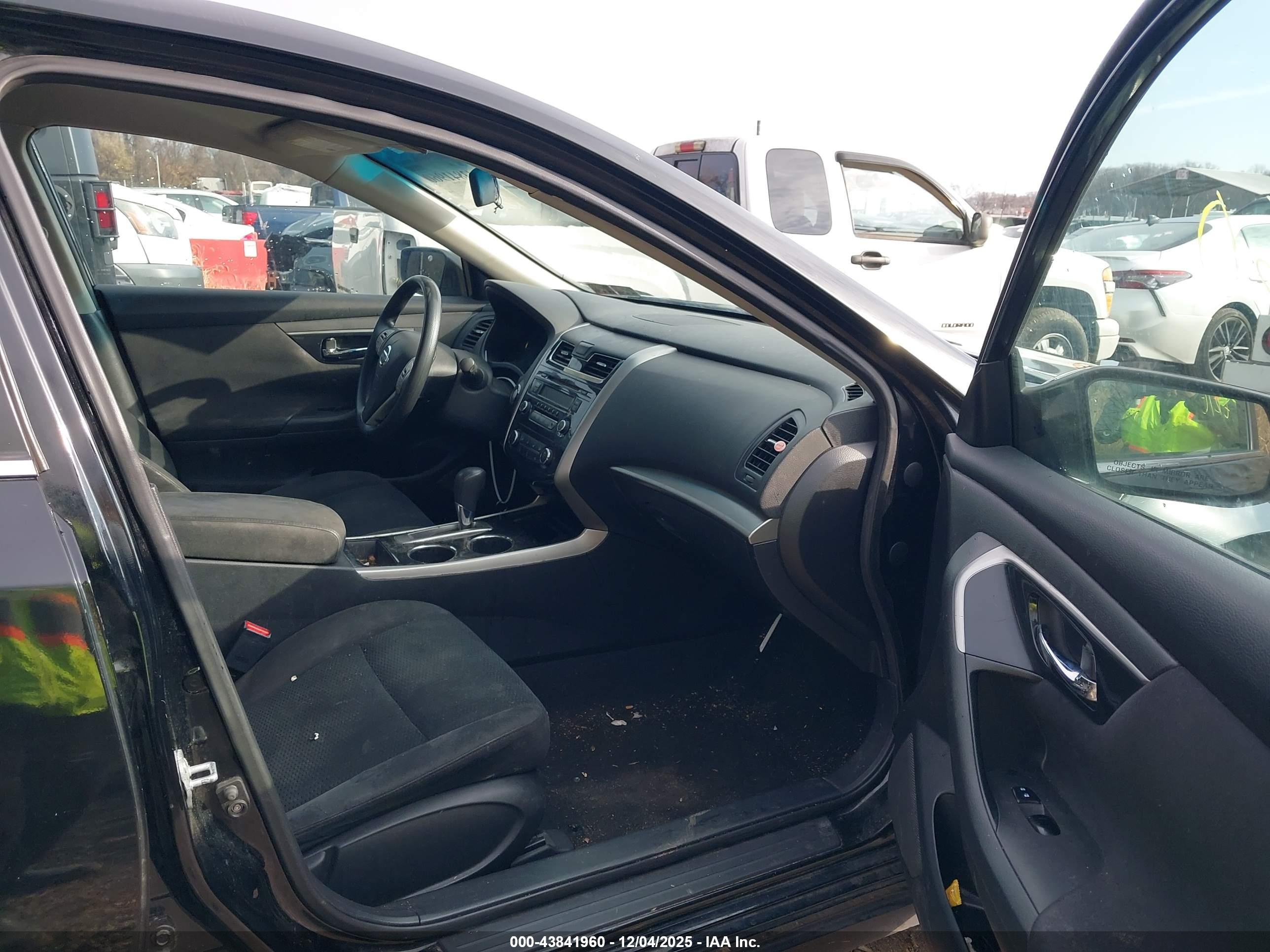NISSAN ALTIMA image 5