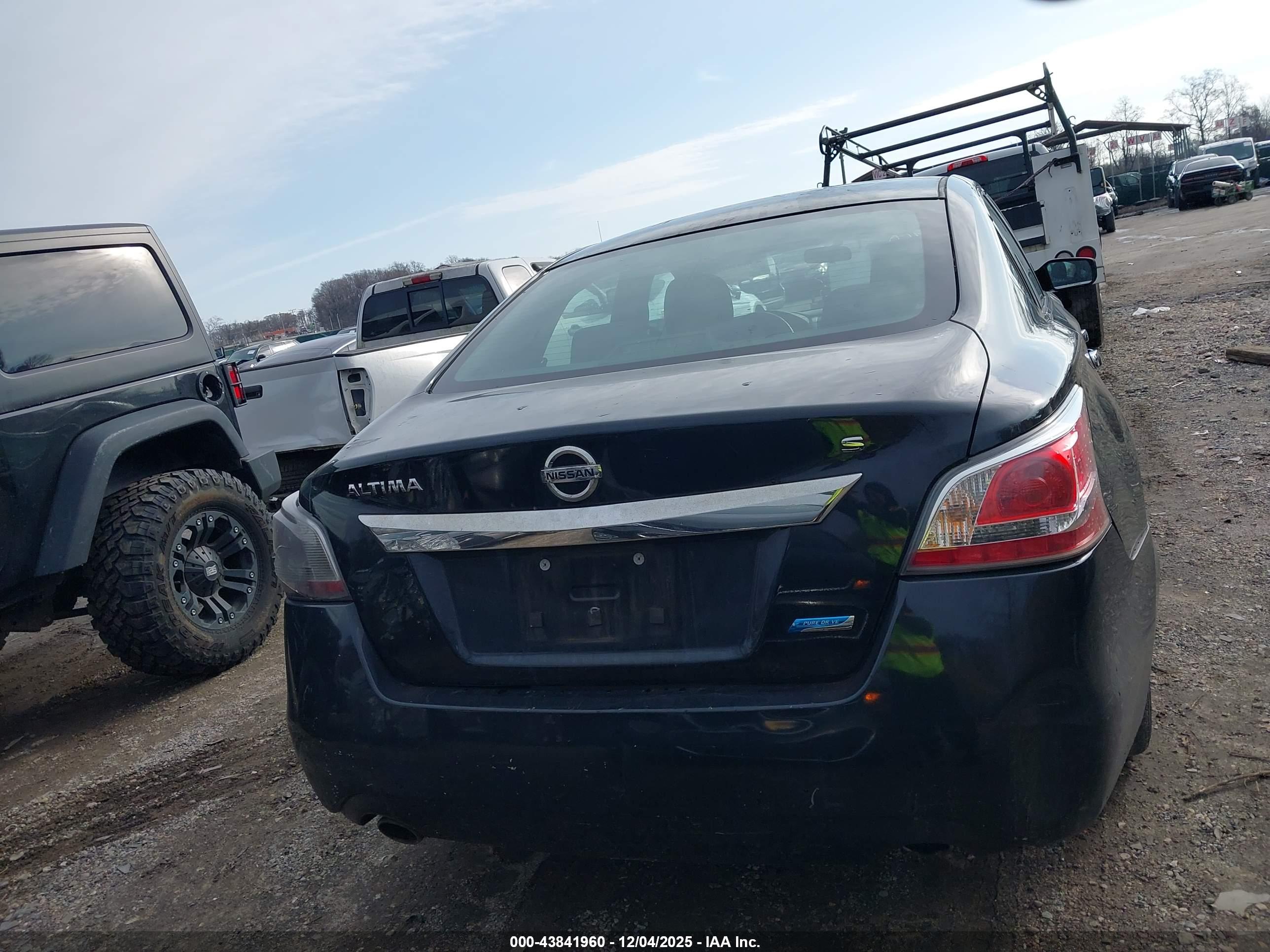 NISSAN ALTIMA image 6